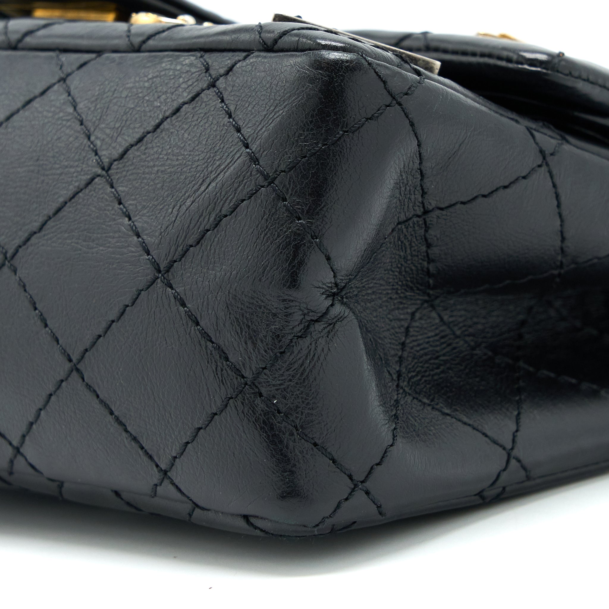 CHANEL MINI 2.55 REISSUE FLAP BAG LUCKY CHARMS CASINO LIMITED AGED CALFSKIN BRUSHED GHW