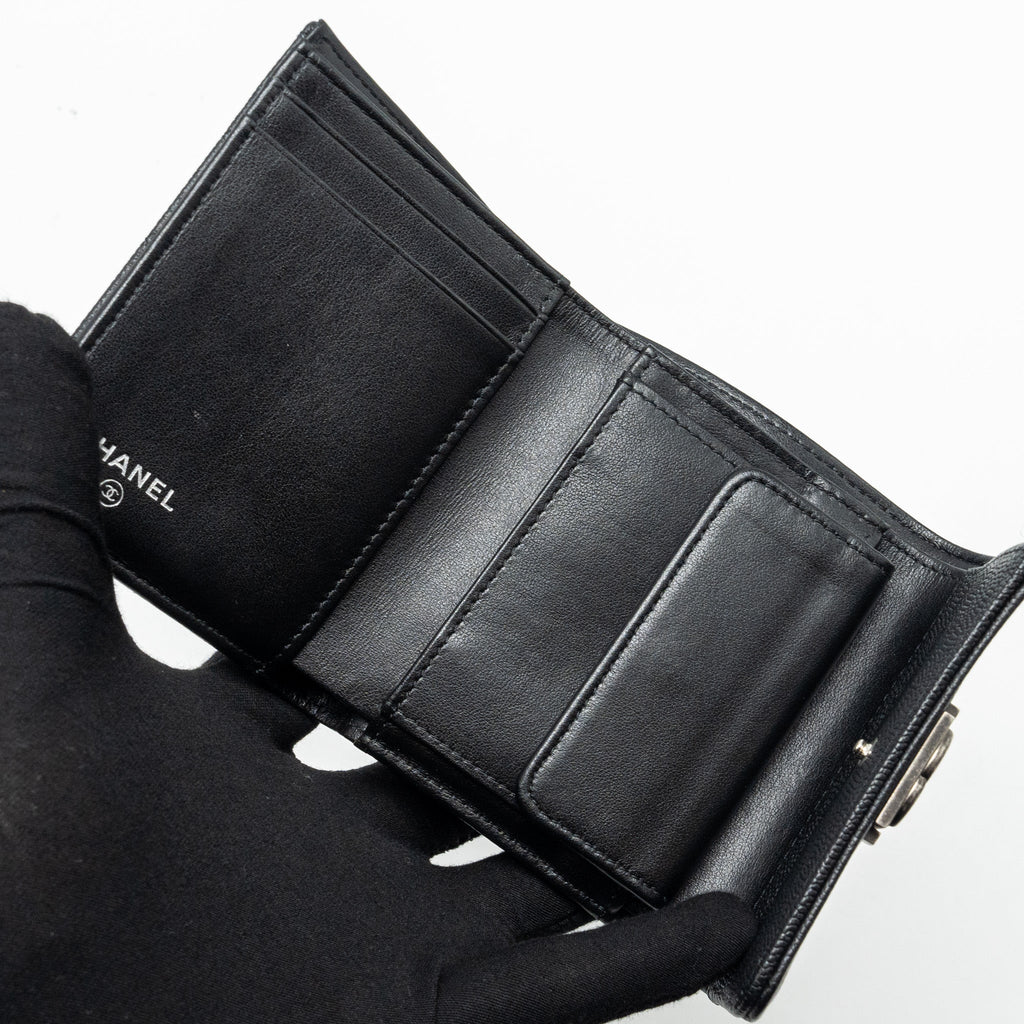 CHANEL BOY FLAP COMPACT WALLET CAVIAR BLACK RUTHENIUM HARDWARE