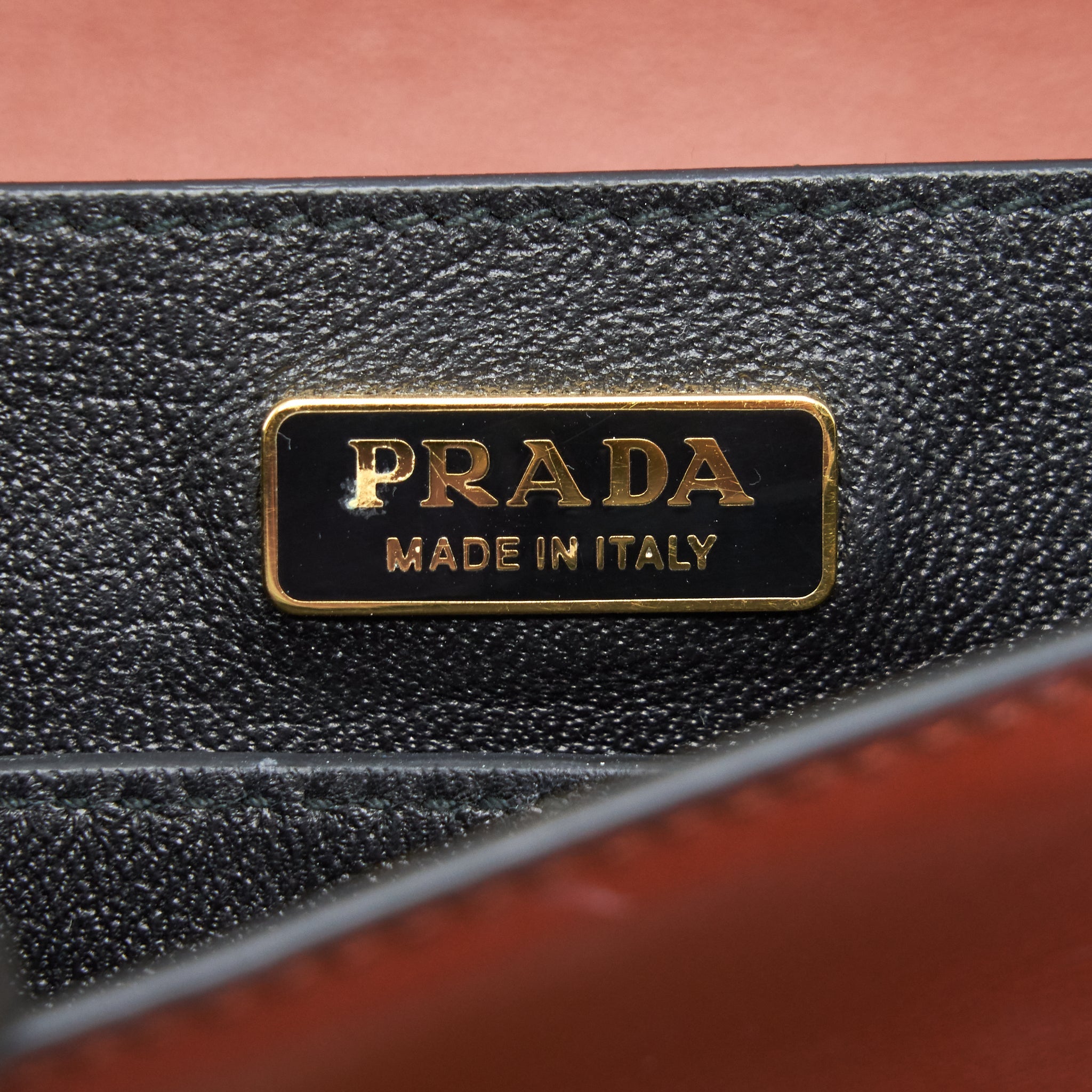 PRADA LEATHER CASHIER BAG BURGUNDY/ BLACK GHW