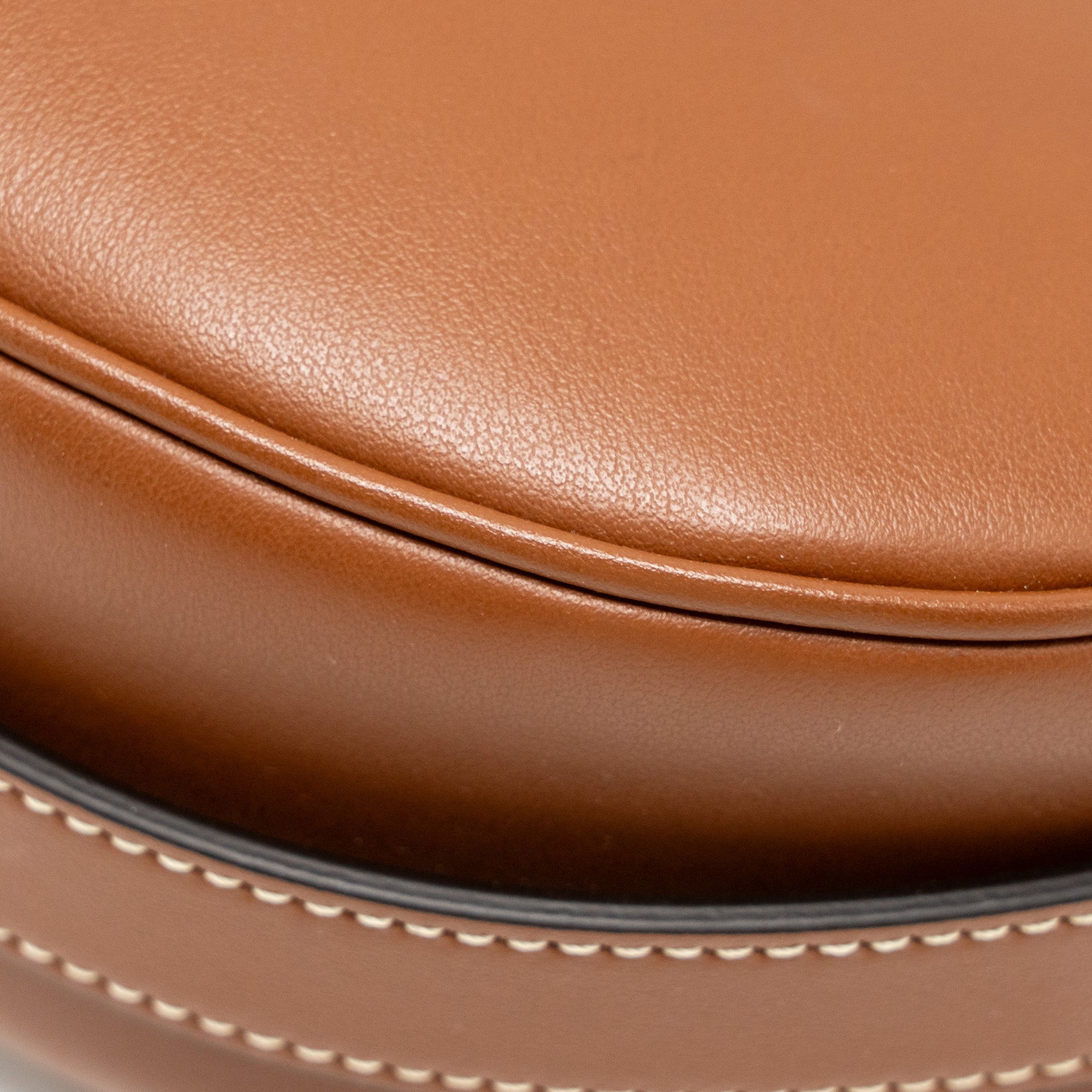 CELINE MEDIUM AVA STRAP BAG SMOOTH CALFSKIN TAN GHW