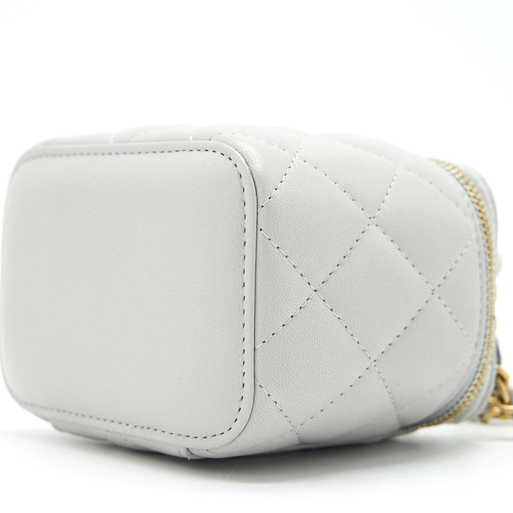 CHANEL 21A SMALL HANDLE VANITY WITH CHAIN GREY WITH GHW