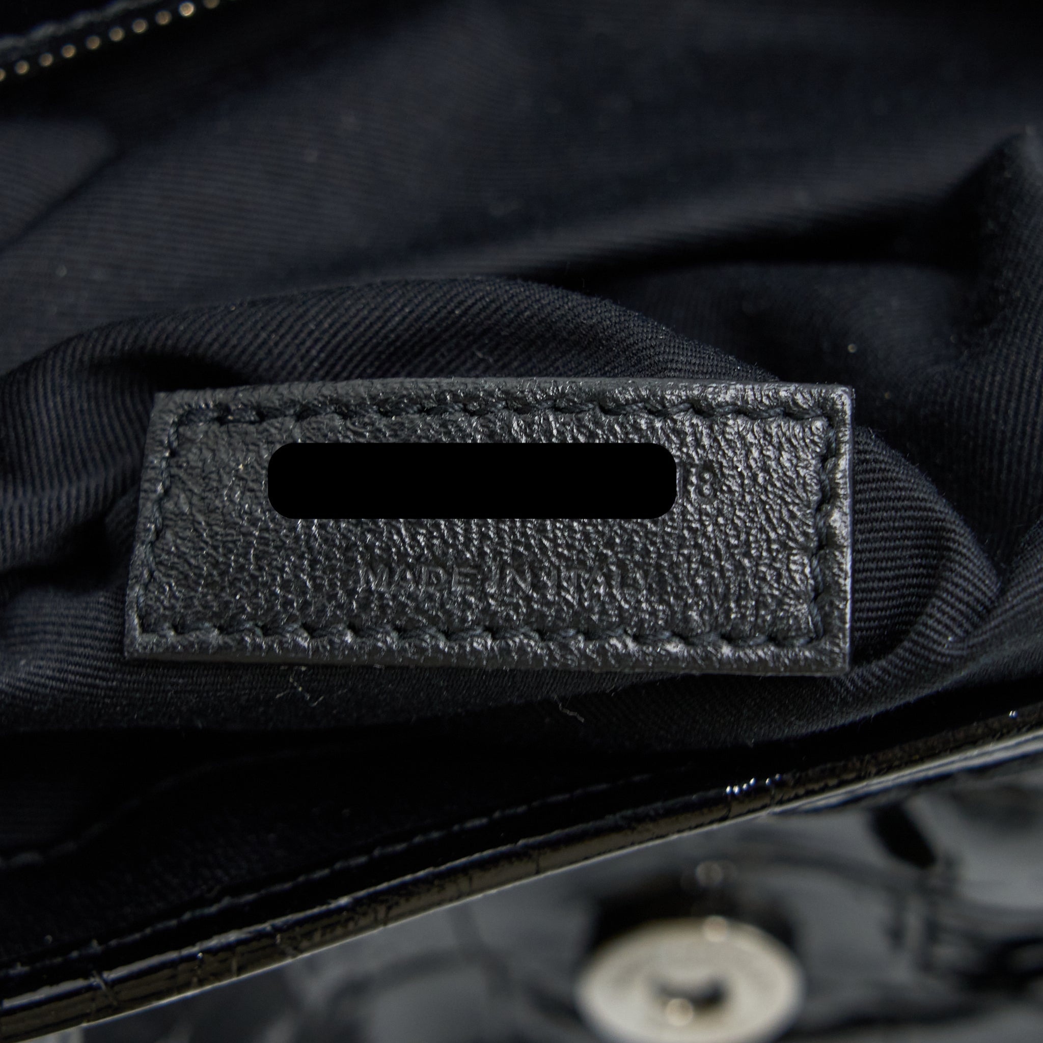 SAINT LAURENT MEDIUM NIKI CHAIN BAG PATENT BLACK SHW