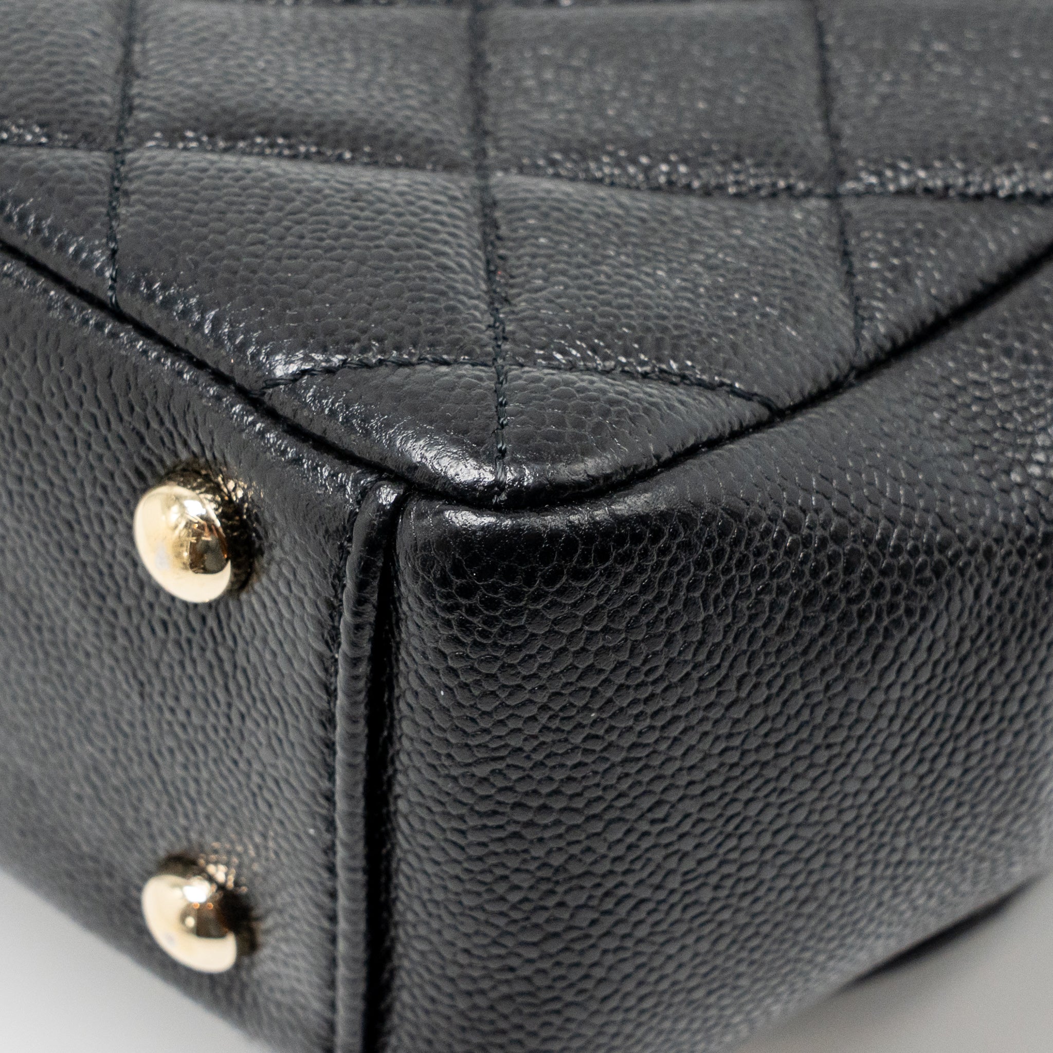 CHANEL SMALL BUSINESS AFFINITY CAVIAR BLACK LGHW