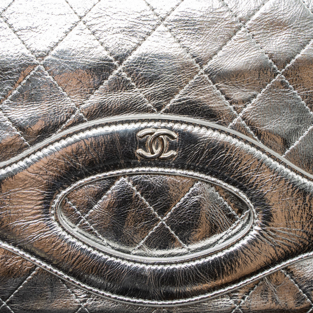 CHANEL 31 CLUTCH BAG GOATSKIN METALLIC SILVER SHW