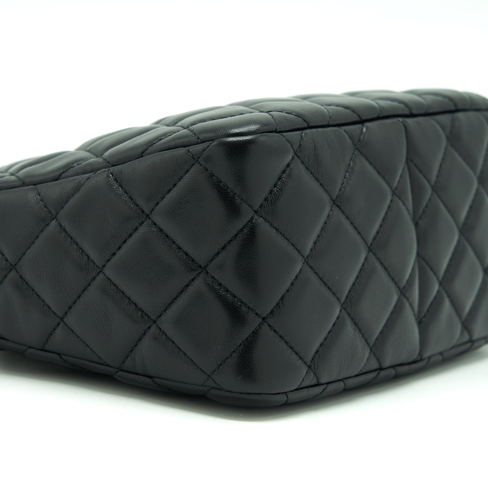 CHANEL 22S PEARL CRUSH HOBO BAG LAMBSKIN BLACK GHW (MICROCHIP)