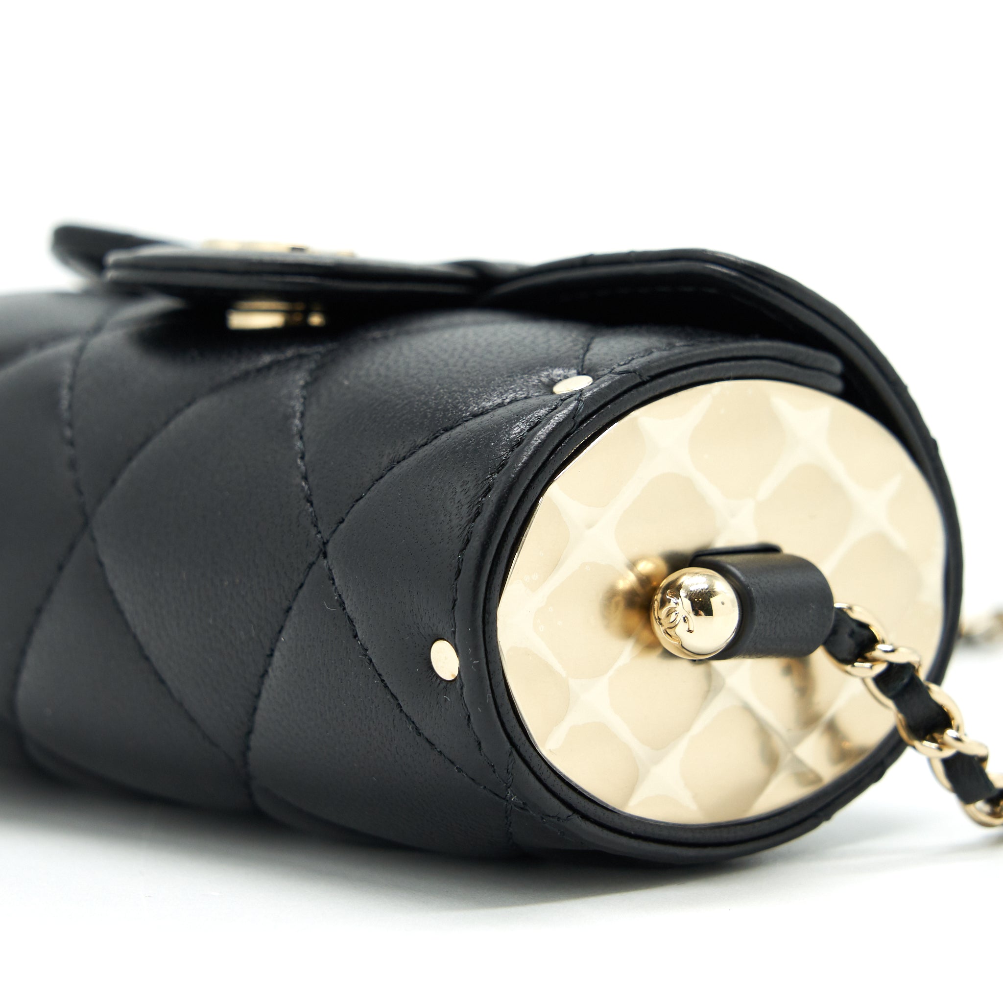 CHANEL 21A LIPSTICK MINI BAG WITH CHAIN BLACK GHW