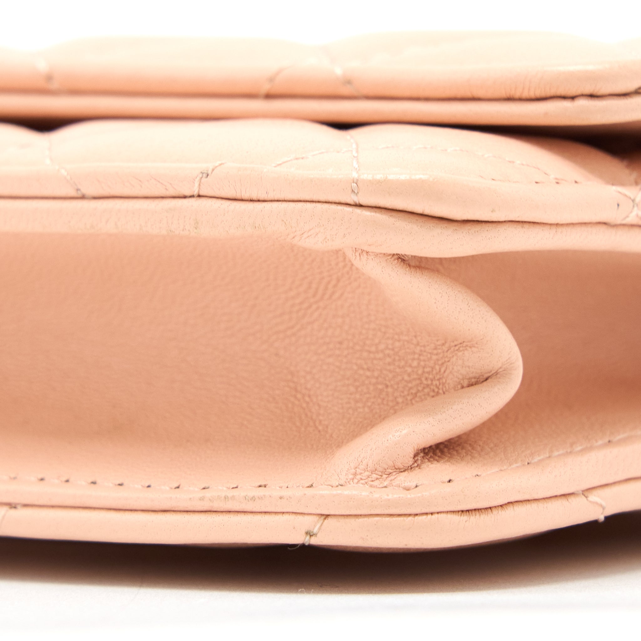 CHANEL CLASSIC WALLET ON CHAIN LAMBSKIN LIGHT PINK LGHW