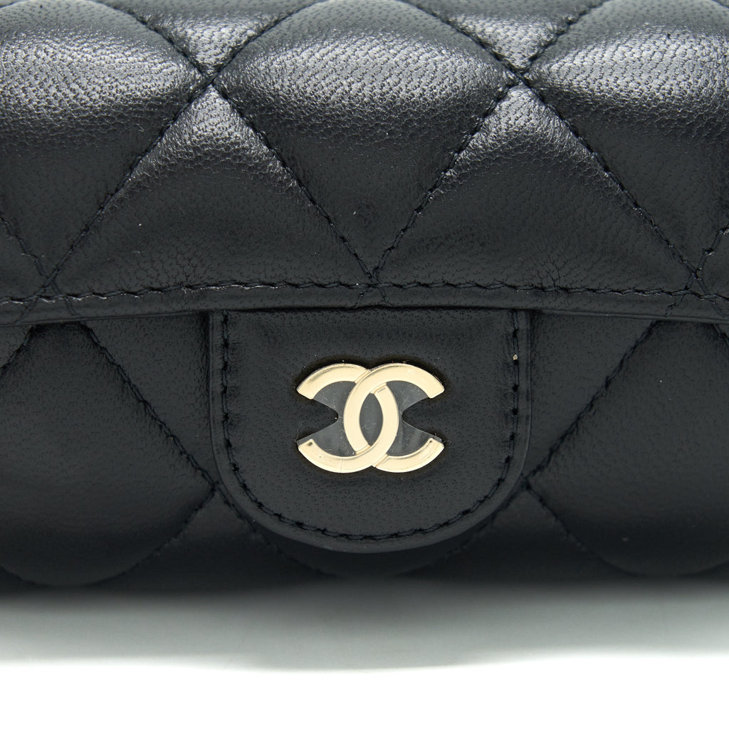 CHANEL 21A LIPSTICK MINI BAG WITH CHAIN BLACK GHW