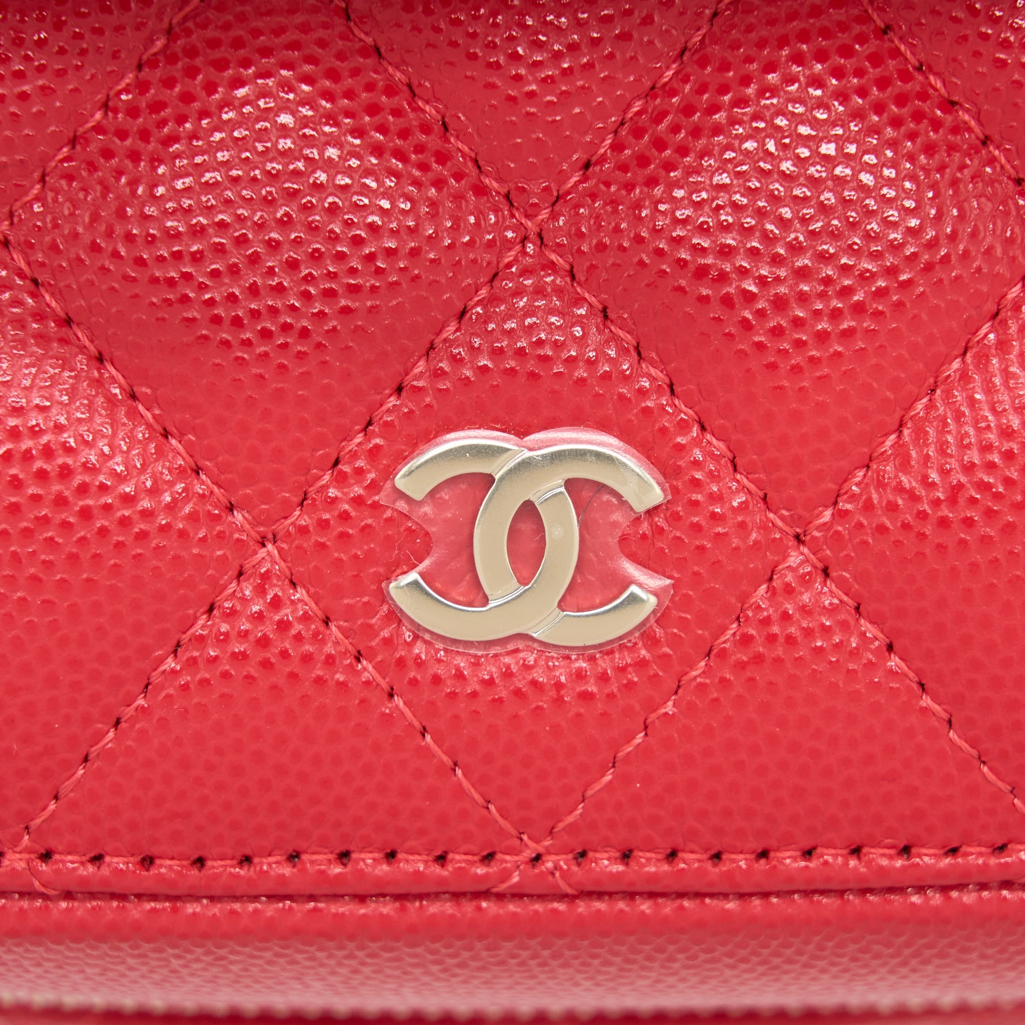 CHANEL TOP HANDLE VANITY CASE CAVIAR RED LGHW