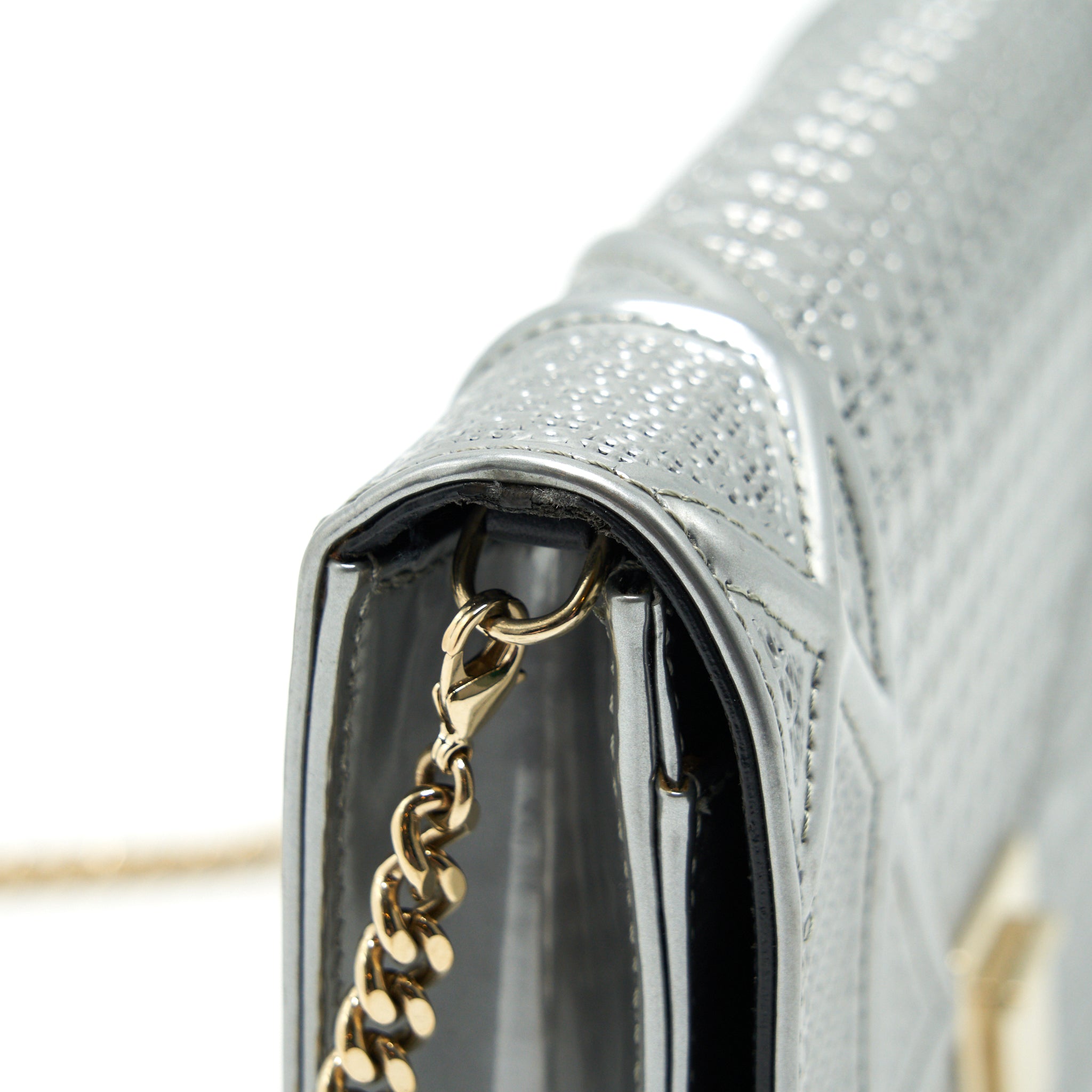 DIOR DIORAMA WALLET ON CHAIN METALLIC SILVER GHW