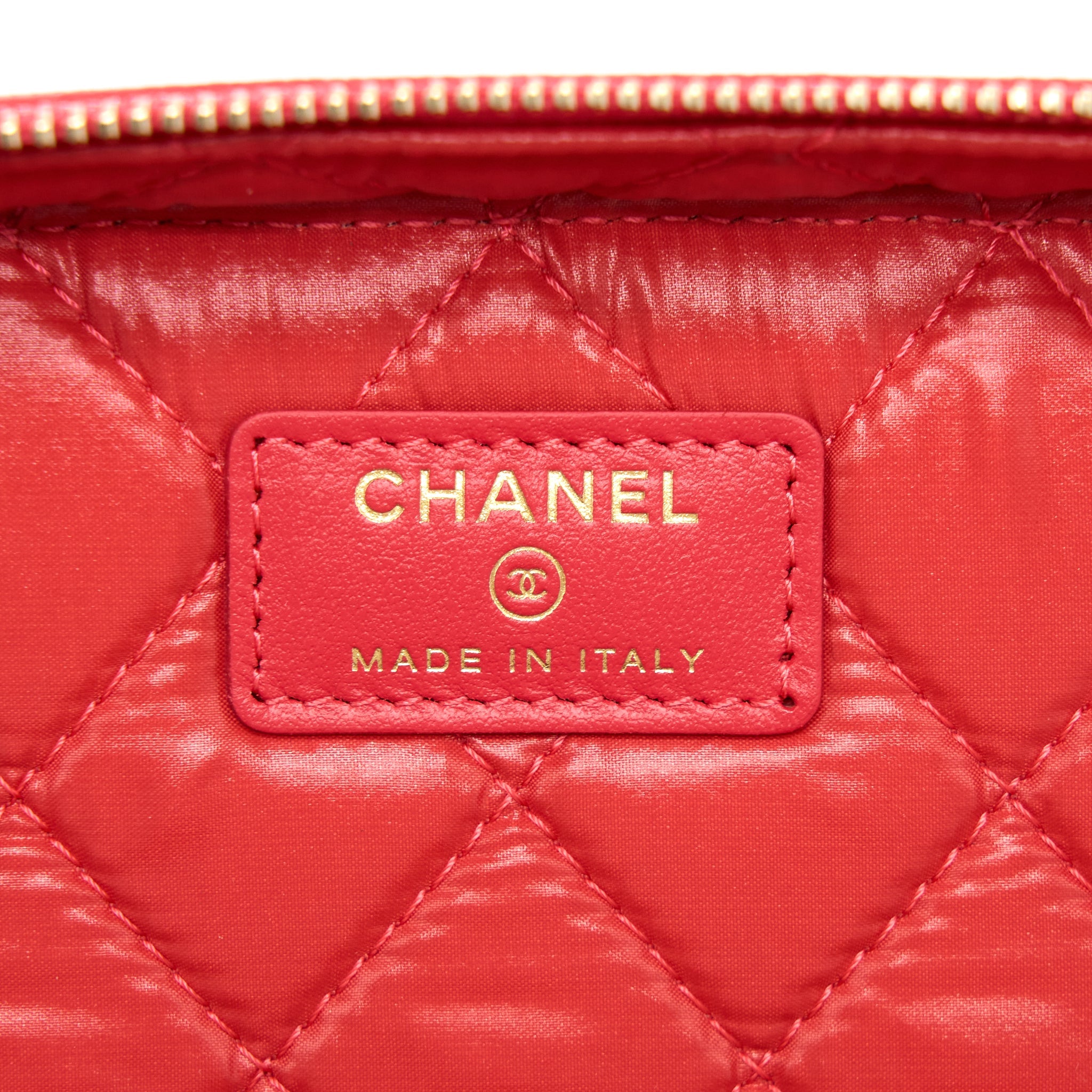 CHANEL TOP HANDLE VANITY CASE CAVIAR RED LGHW