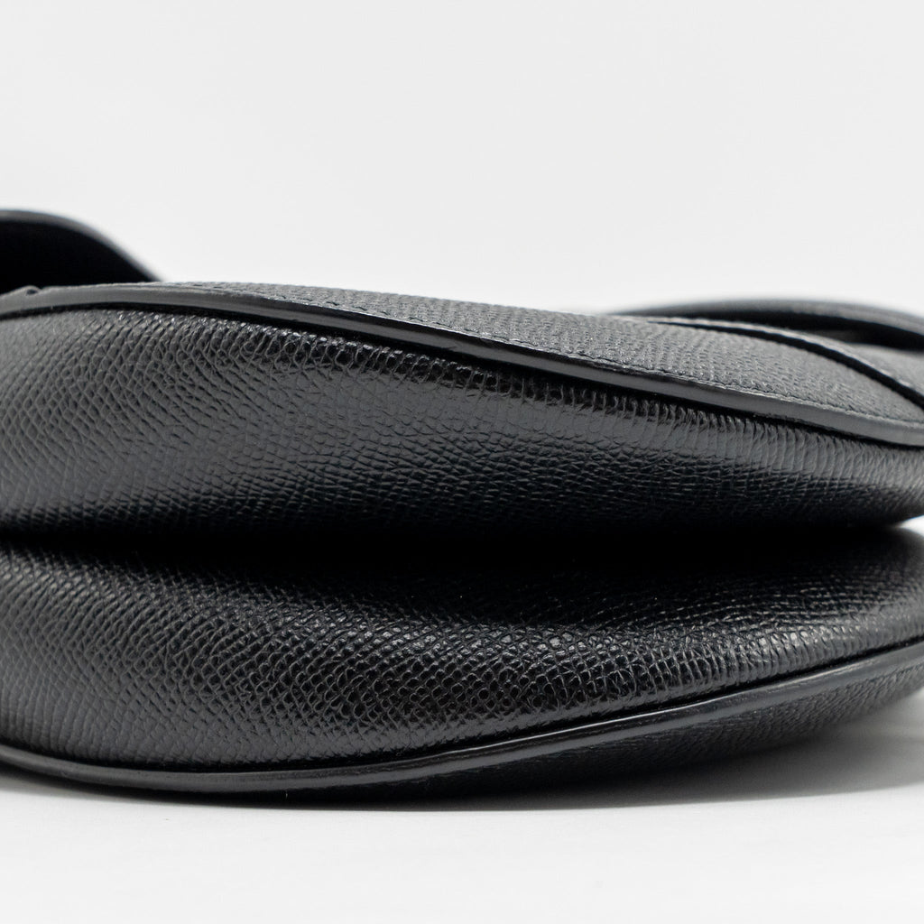 DIOR SADDLE BAG WITH STRAP GRAINED CALFSKIN BLACK GHW