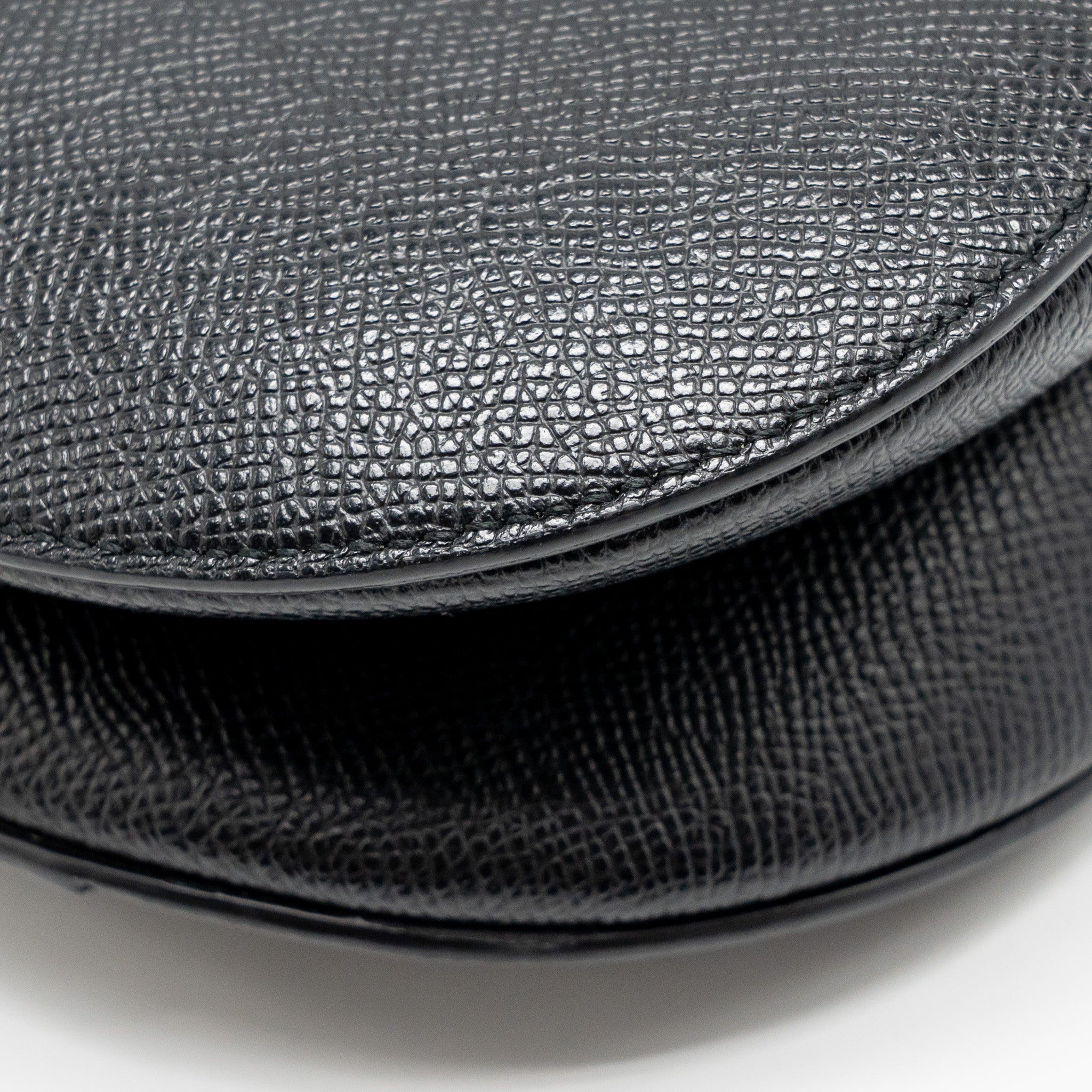 DIOR SADDLE BAG WITH STRAP GRAINED CALFSKIN BLACK GHW