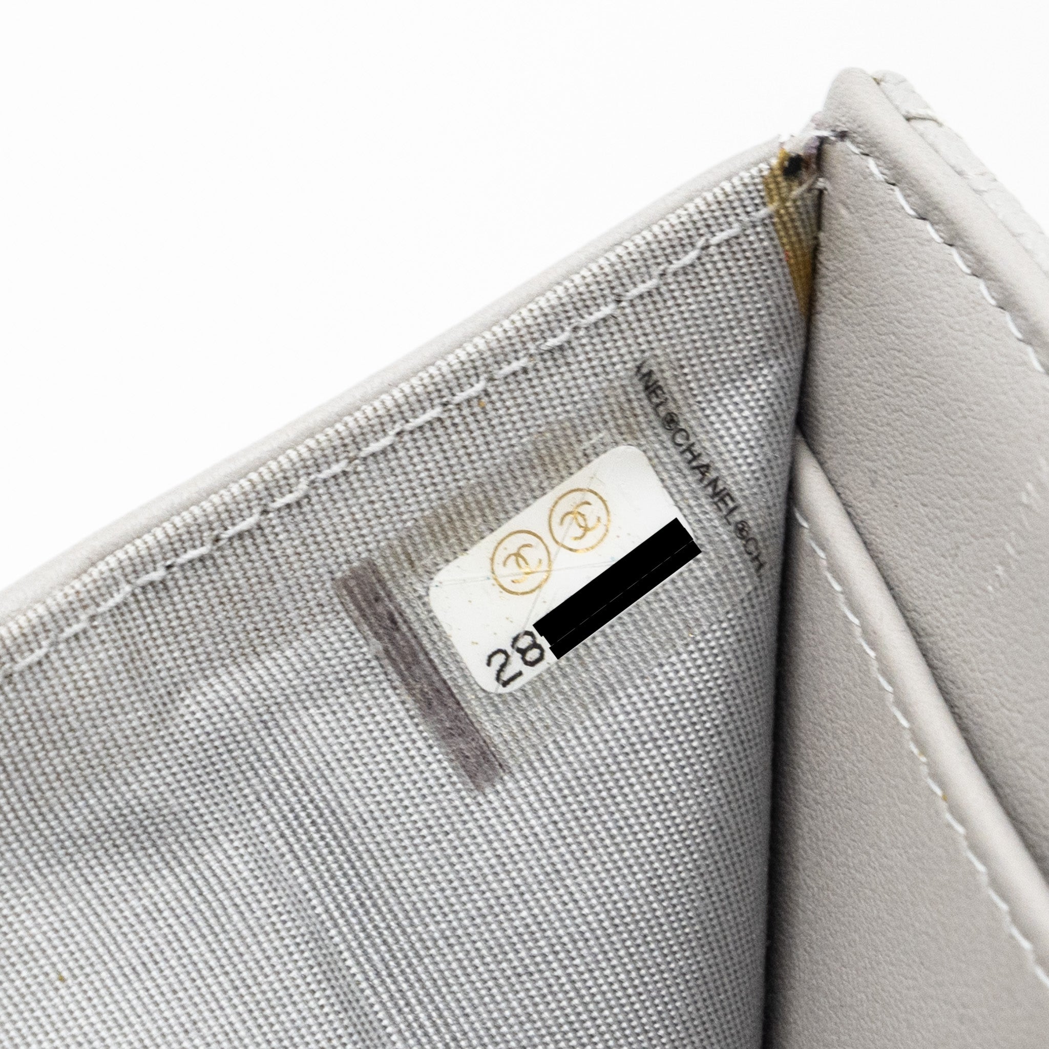 CHANEL COMPACT WALLET CAVIAR LIGHT GREY LGHW