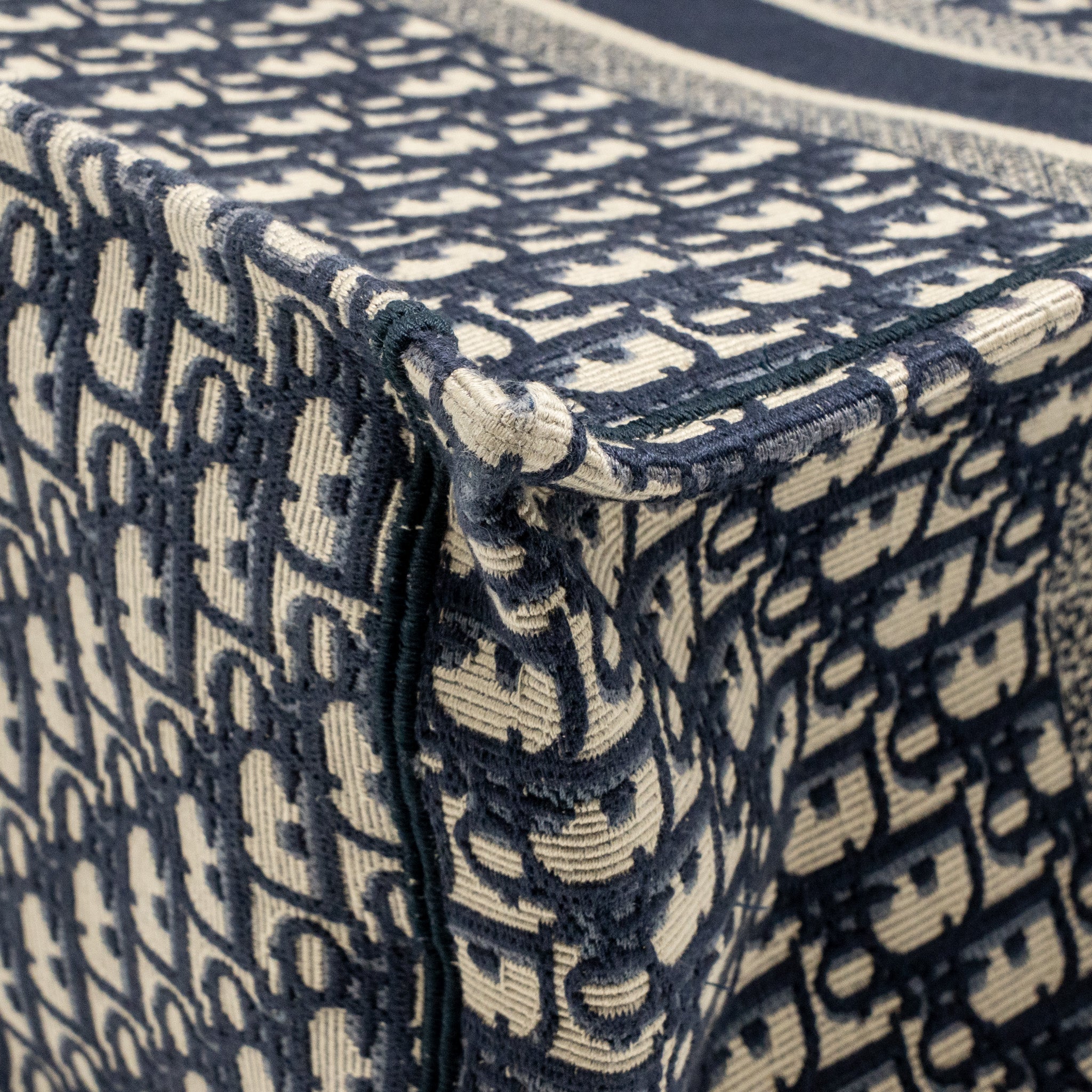DIOR LARGE BOOK TOTE BLUE DIOR OBLIQUE EMBROIDERY