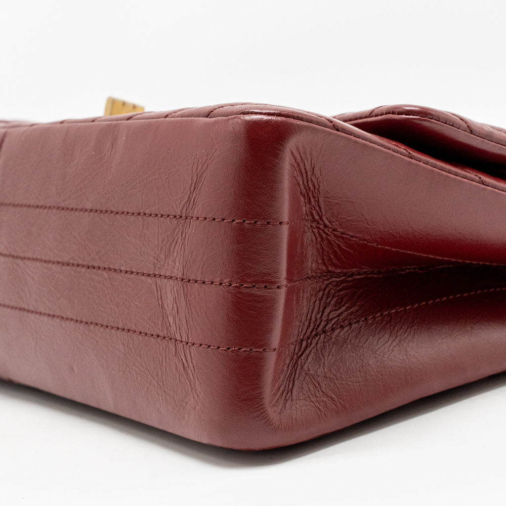 CHANEL 2.55 226 REISSUE DOUBLE FLAP BAG CHEVRON AGED CALFSKIN RED GHW