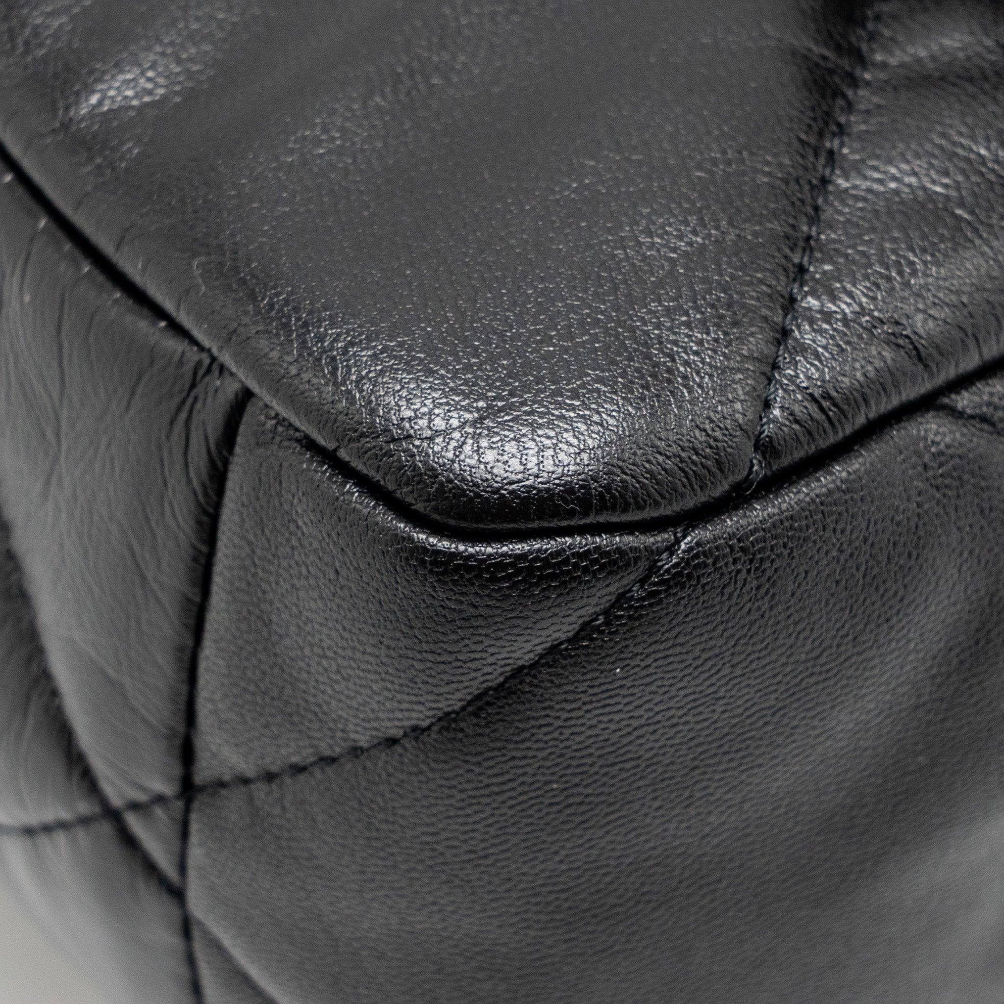CHANEL LARGE 19 BAG GOATSKIN BLACK GHW