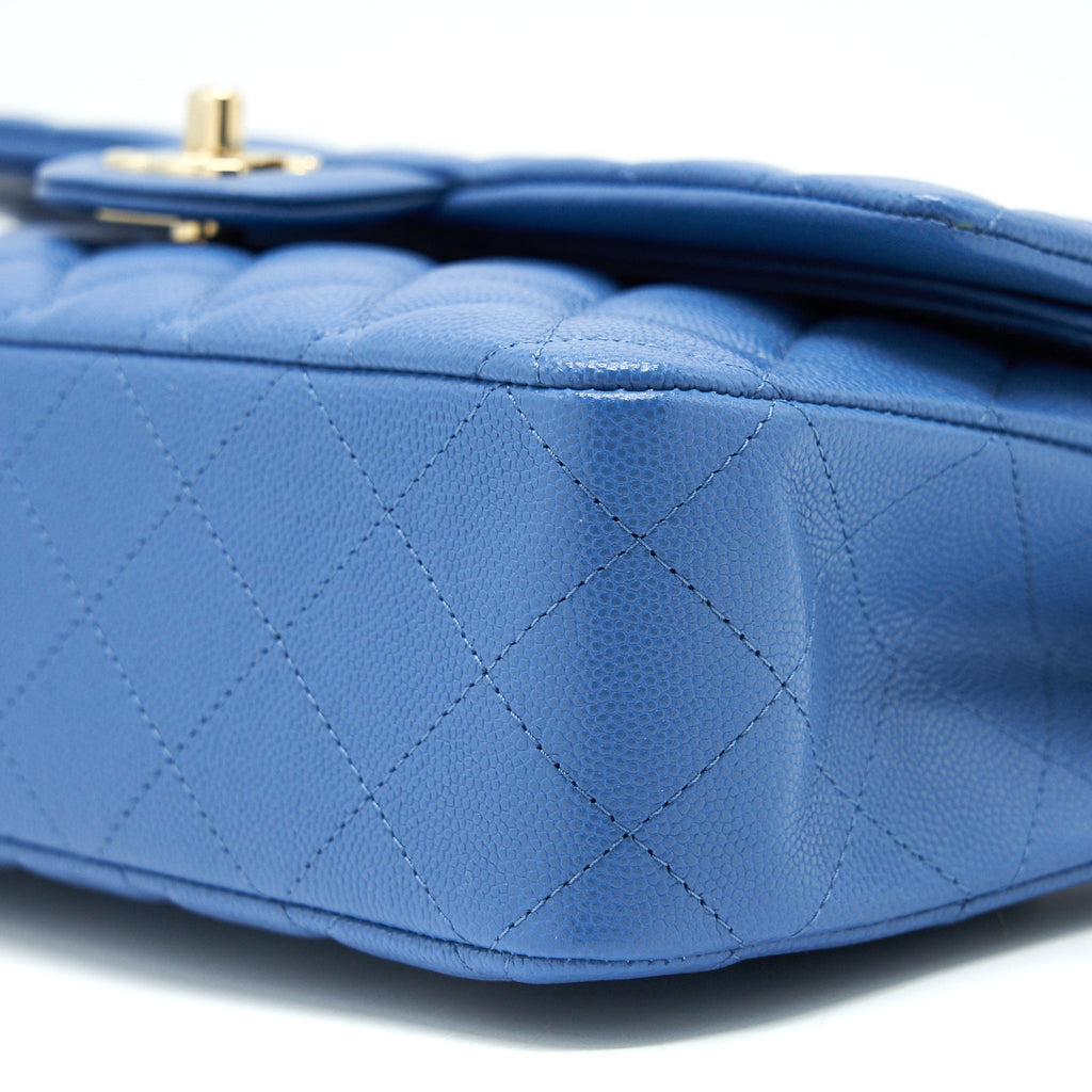 CHANEL MEDIUM CLASSIC DOUBLE FLAP 25CM BLUE CAVIAR LGHW