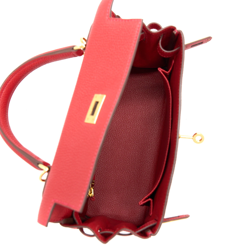 HERMES KELLY 25 TOGO Q5 ROUGE CASAQUE GHW