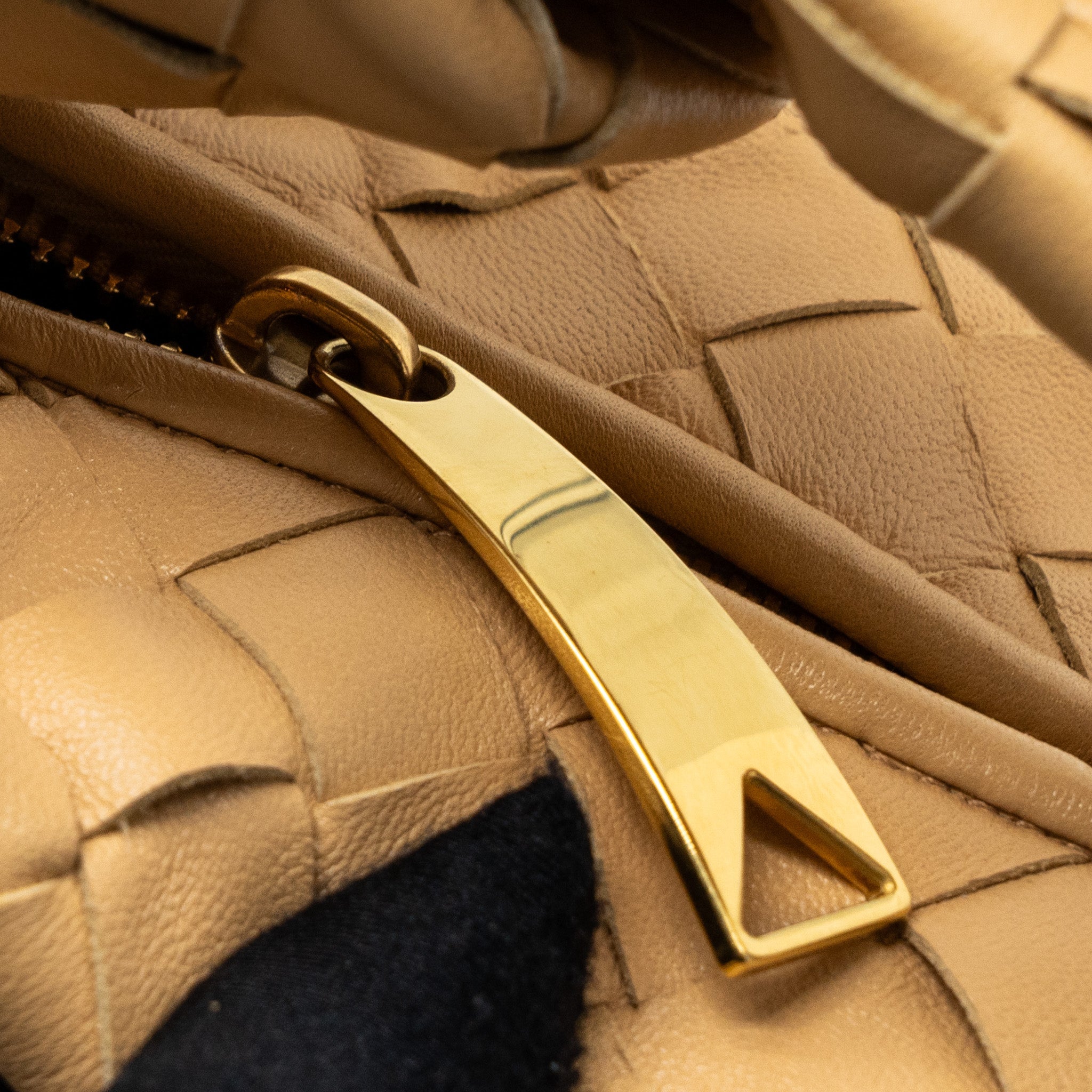 BOTTEGA VENETA MINI JODIE LEATHER BEIGE GHW