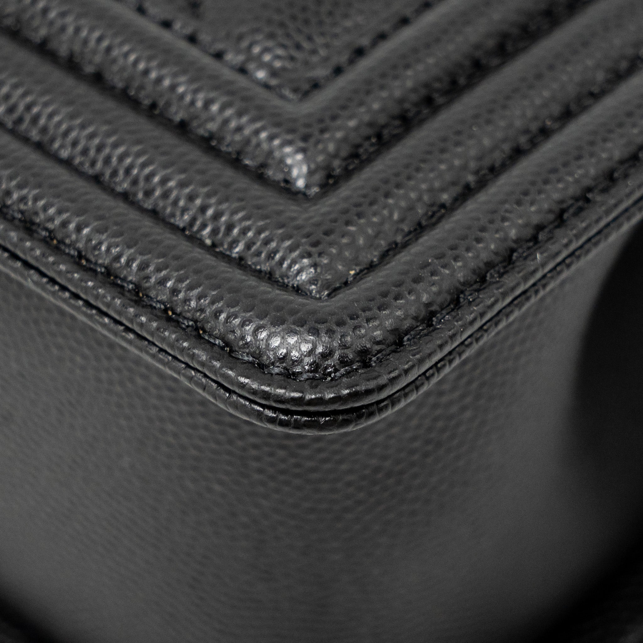 CHANEL SMALL BOY BAG CAVIAR BLACK RUTHENIUM SHW (MICROCHIP)