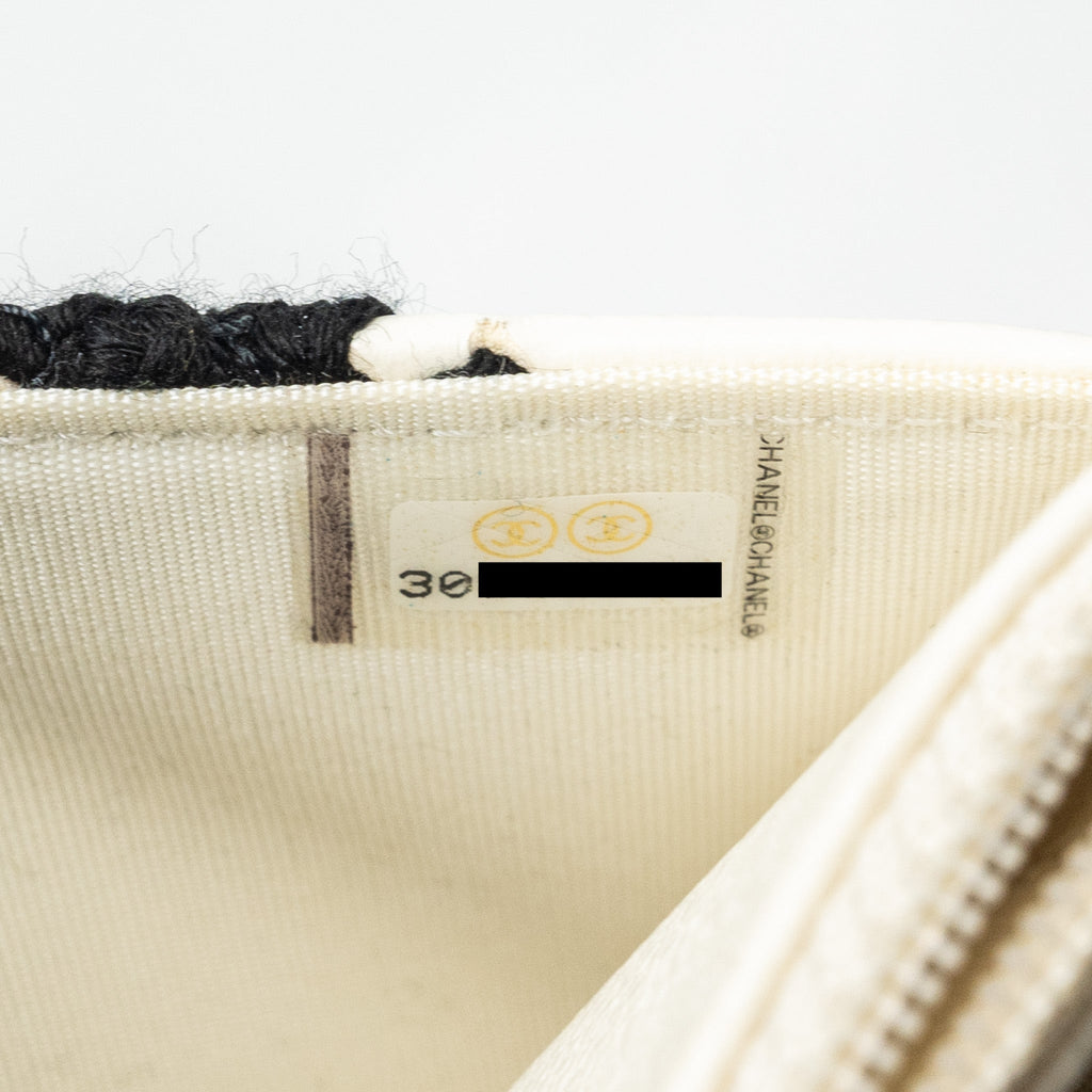 CHANEL 19 WALLET ON CHAIN FABRIC/CALFSKIN WHITE/BLACK MULTICOLOUR HARDWARE