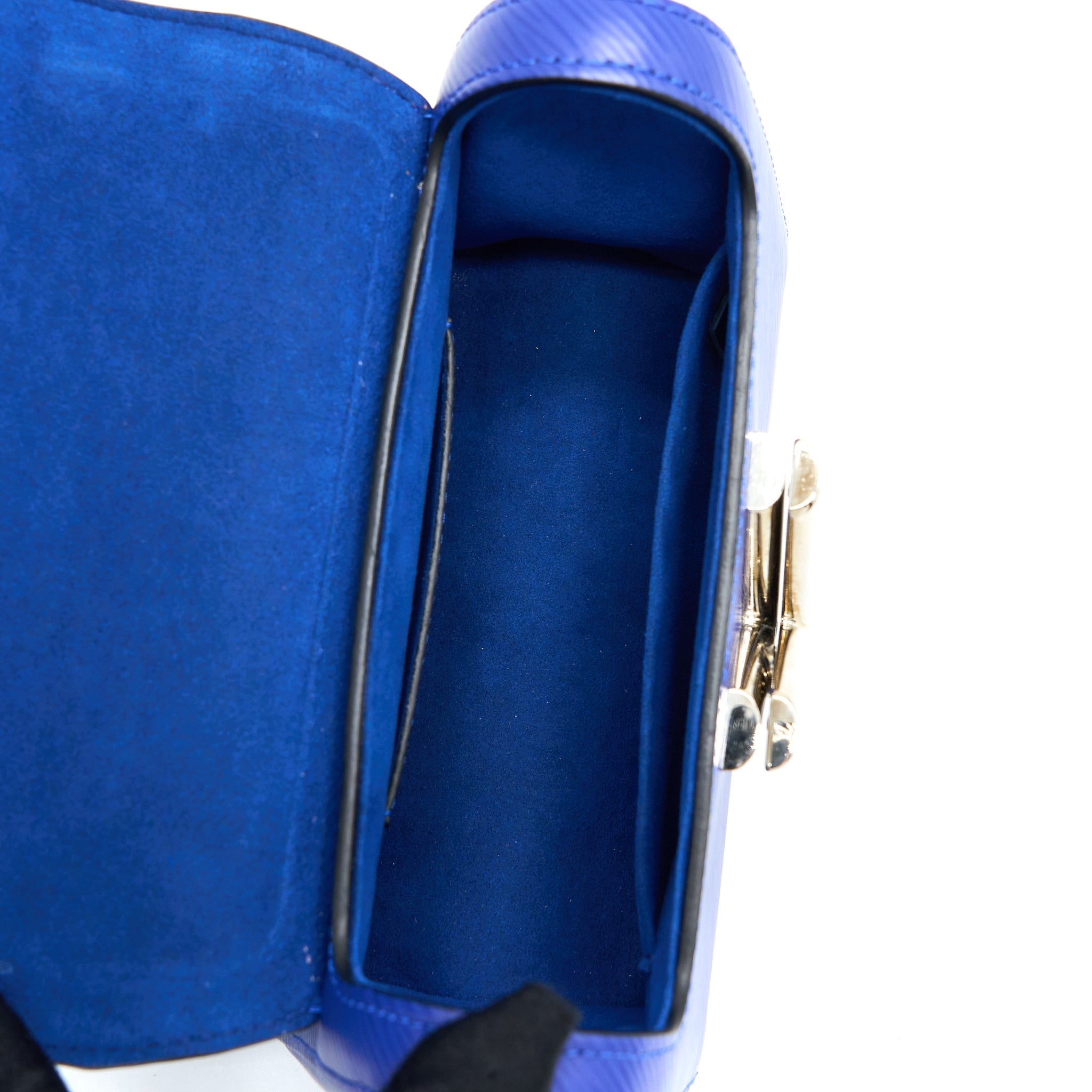 LOUIS VUITTON TWIST PM EPI BLUE SHW