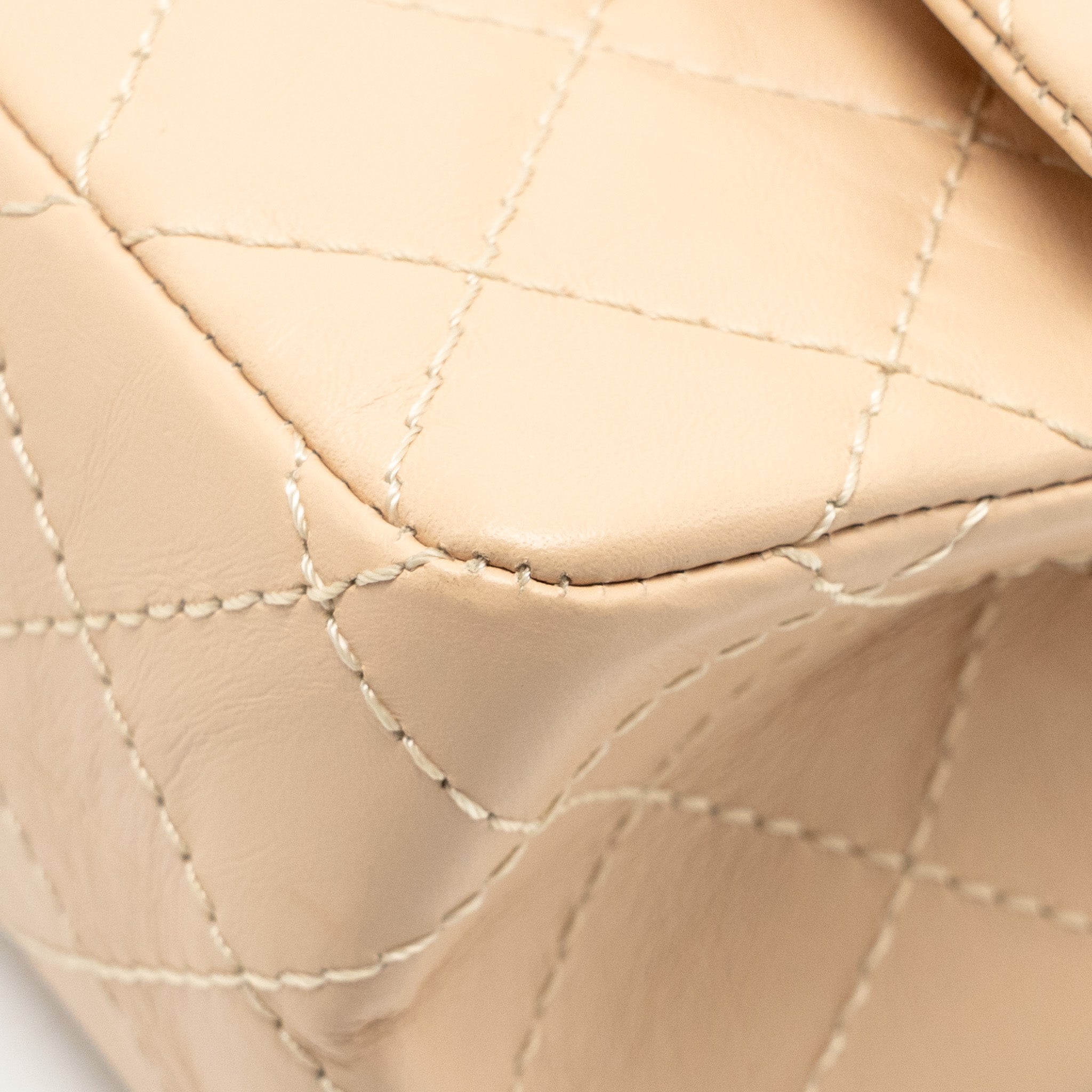 CHANEL SMALL 2.55 REISSUE DOUBLE FLAP BAG AGED CALFSKIN BEIGE GHW