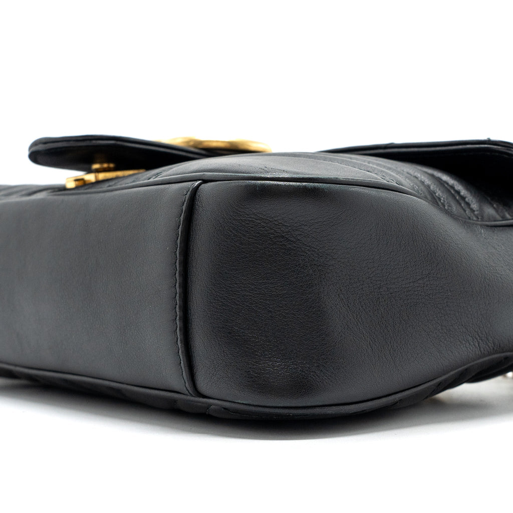 GUCCI MEDIUM GG MARMONT BAG CALFSKIN BLACK GHW