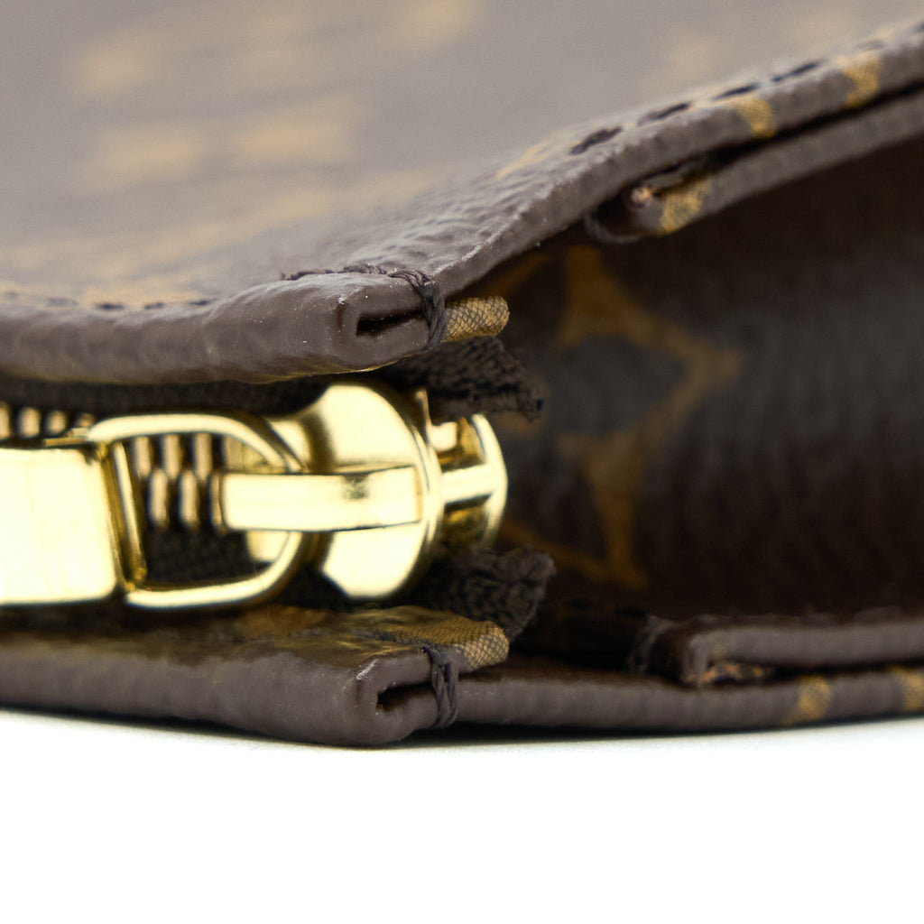 LOUIS VUITTON TOILETRY POCHETTE 26 MONOGRAM CANVAS GHW