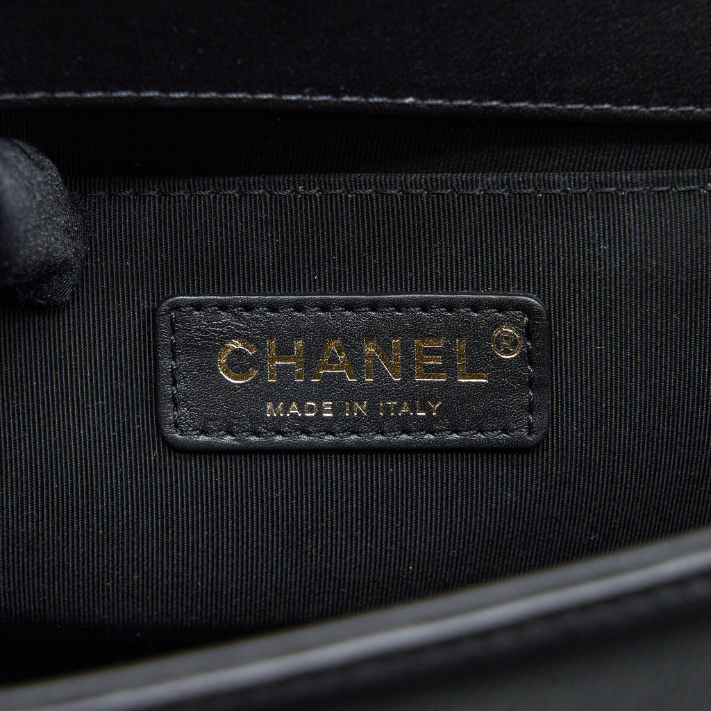 CHANEL MEDIUM BOY BAG CALFSKIN BLACK BRUSHED GHW