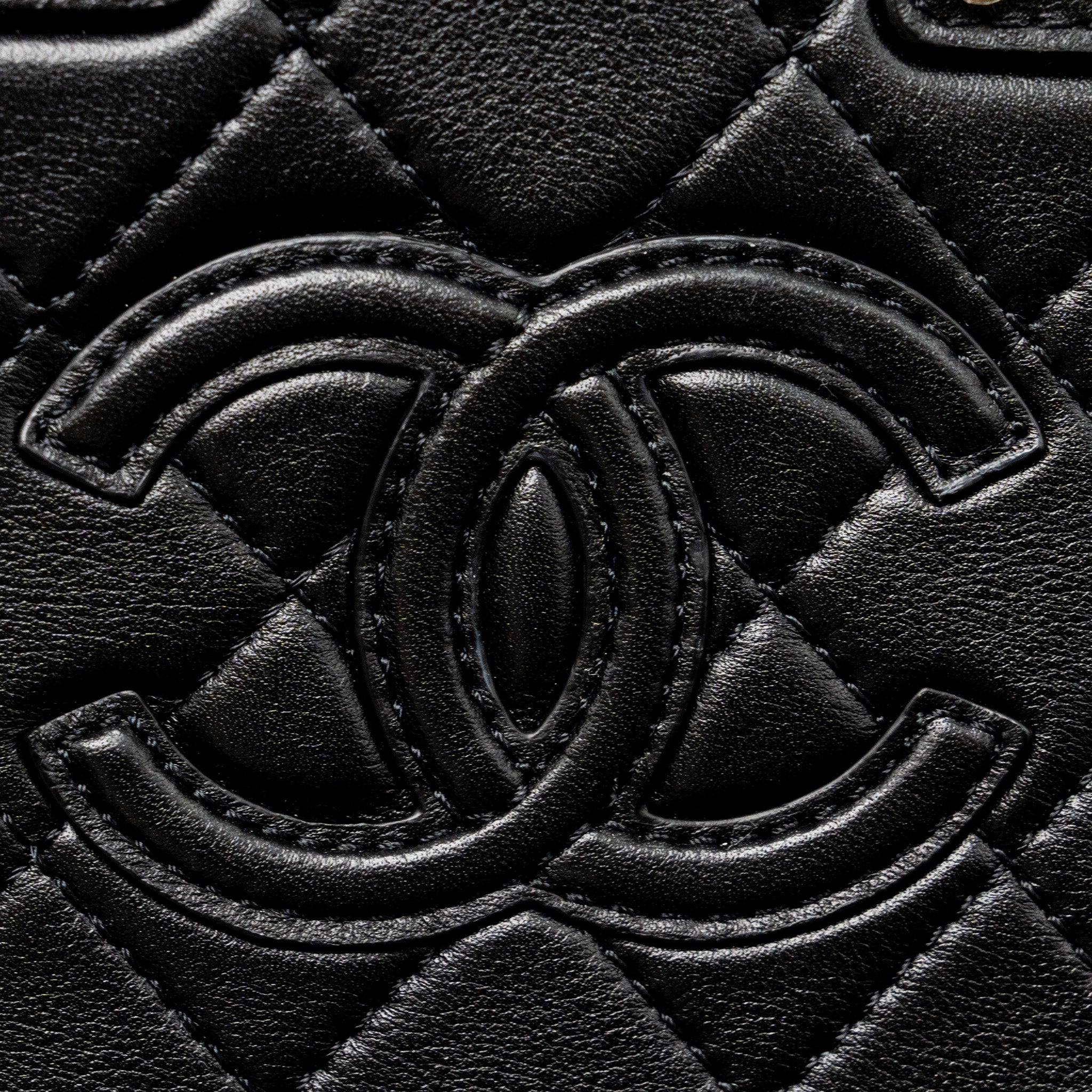 CHANEL 22B SMALL VANITY CASE CALFSKIN BLACK GHW (MICROCHIP)