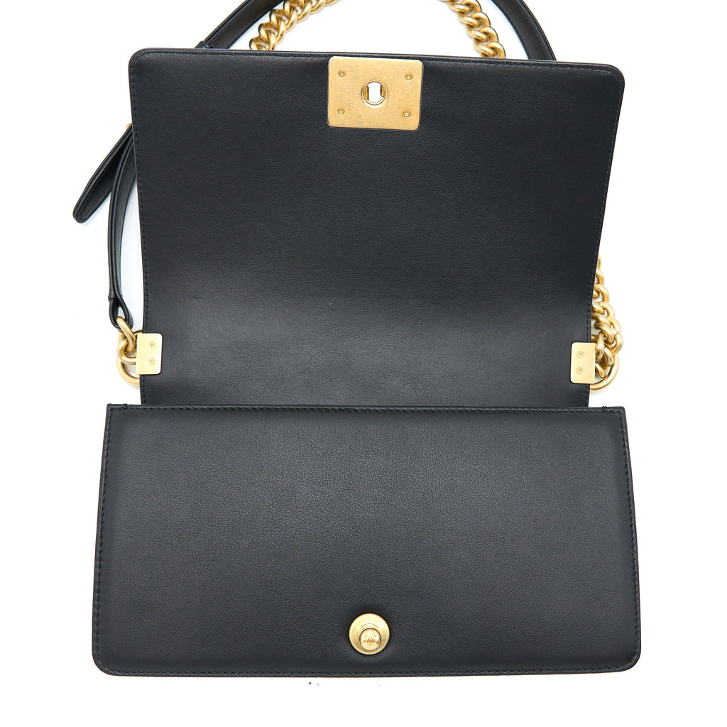 CHANEL MEDIUM BOY BAG CALFSKIN BLACK BRUSHED GHW
