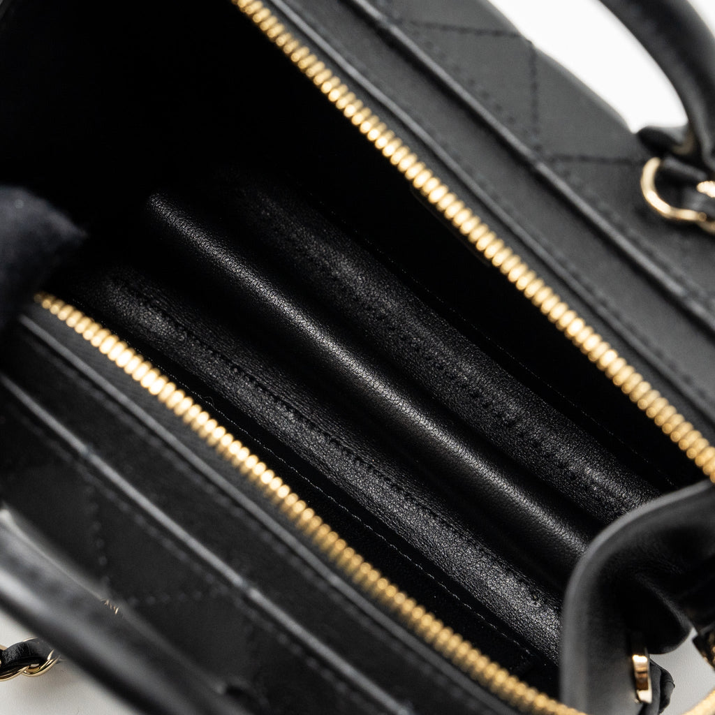CHANEL 22B SMALL VANITY CASE CALFSKIN BLACK GHW (MICROCHIP)