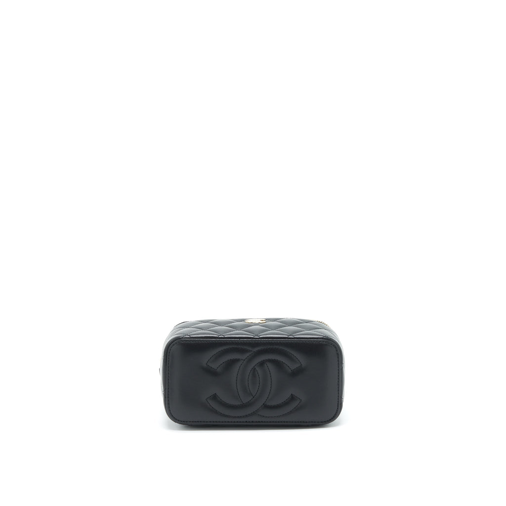 CHANEL 22A TOP HANDLE LONG VANITY WITH CHAIN LAMBSKIN BLACK LGHW