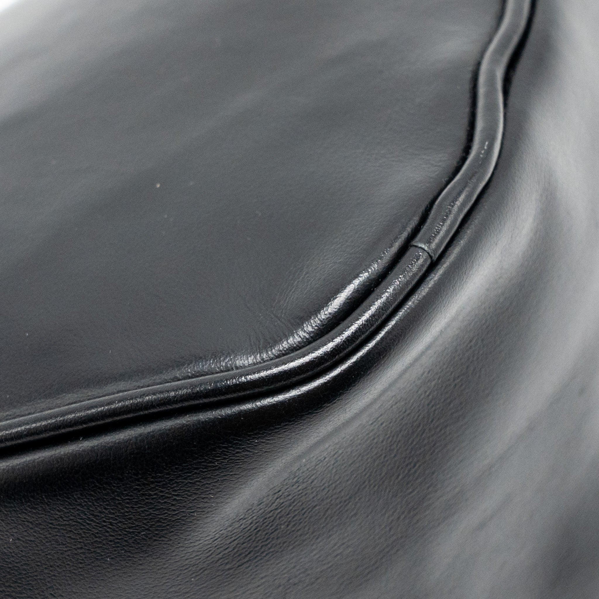 PRADA TRIANGLE SHOULDER BAG LEATHER BLACK SHW