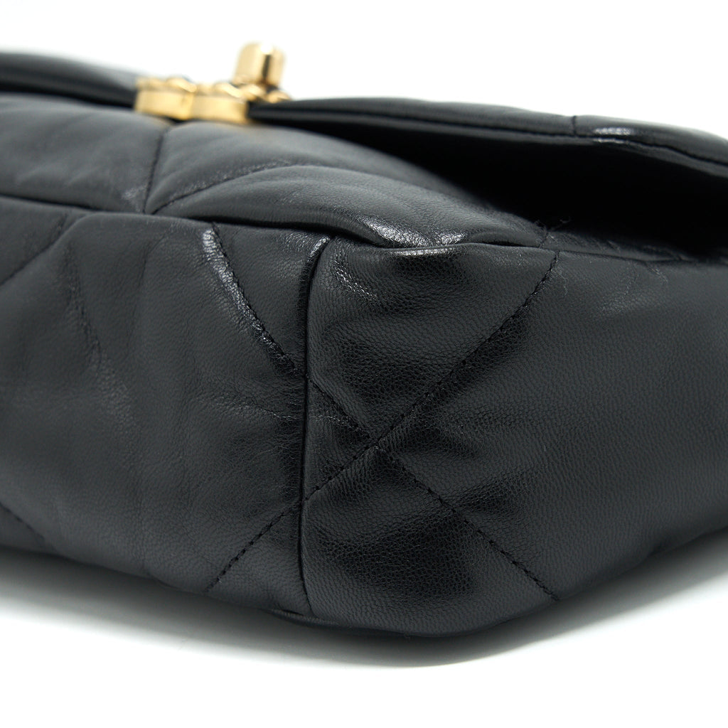 CHANEL SMALL 19 BAG BLACK GHW