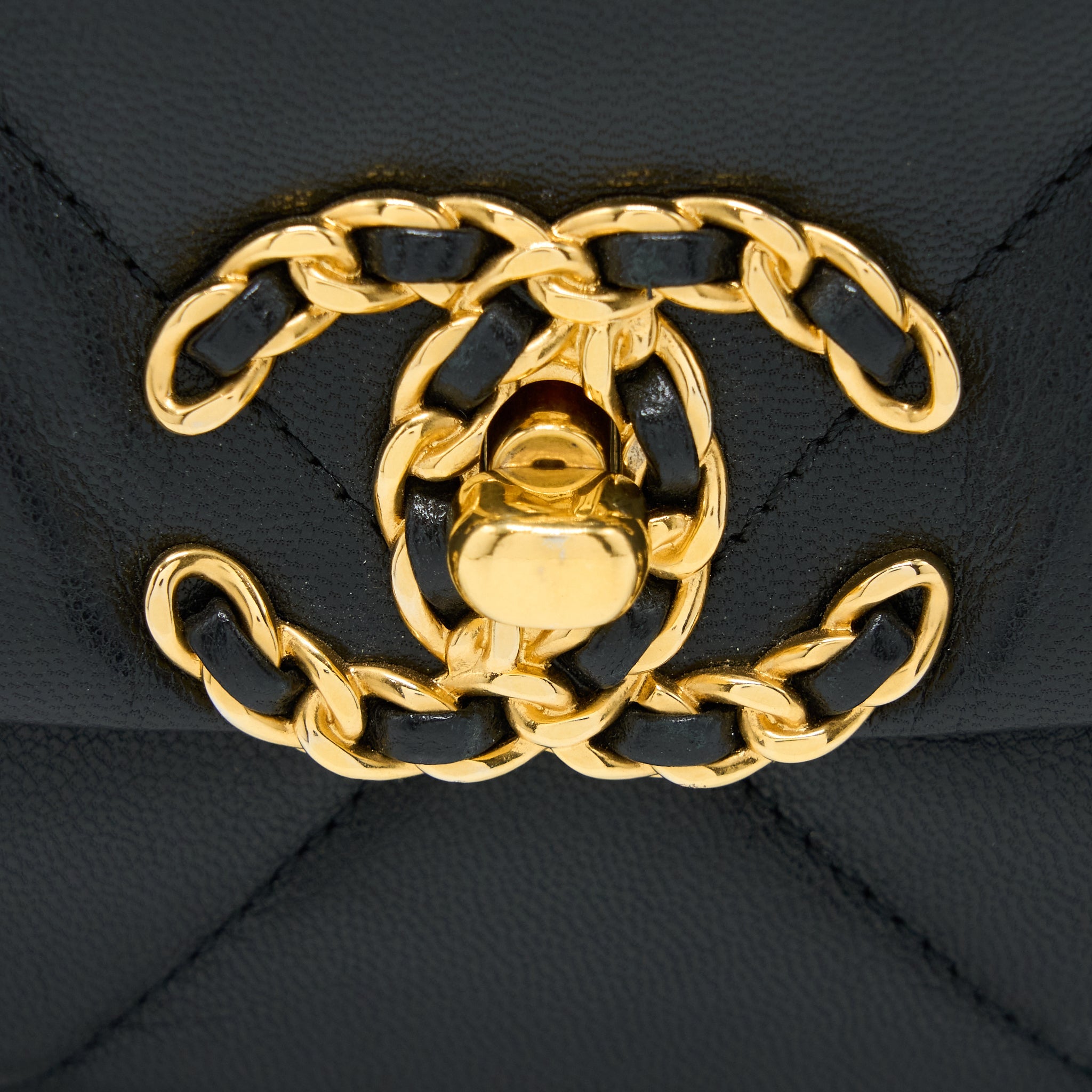 CHANEL SMALL 19 BAG GOATSKIN BLACK GHW