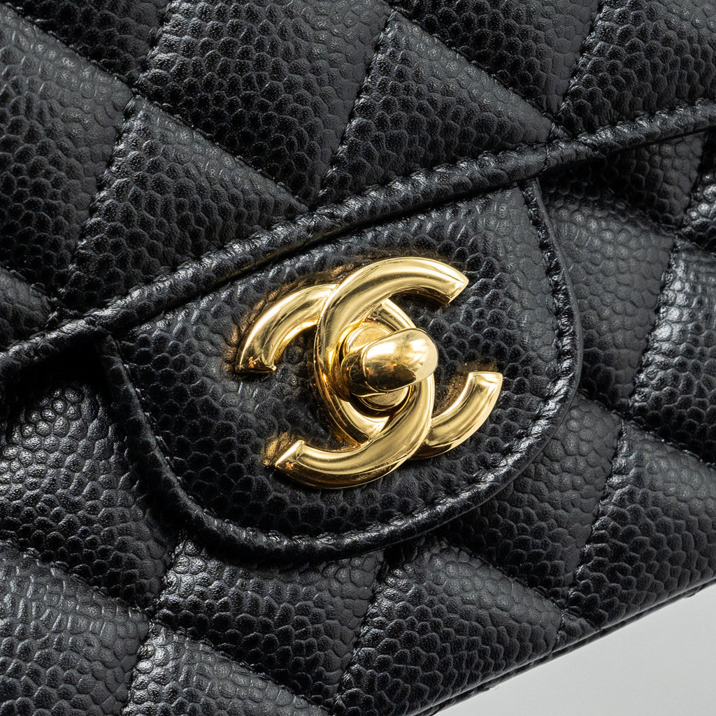 CHANEL MEDIUM CLASSIC DOUBLE FLAP BAG CAVIAR BLACK GHW