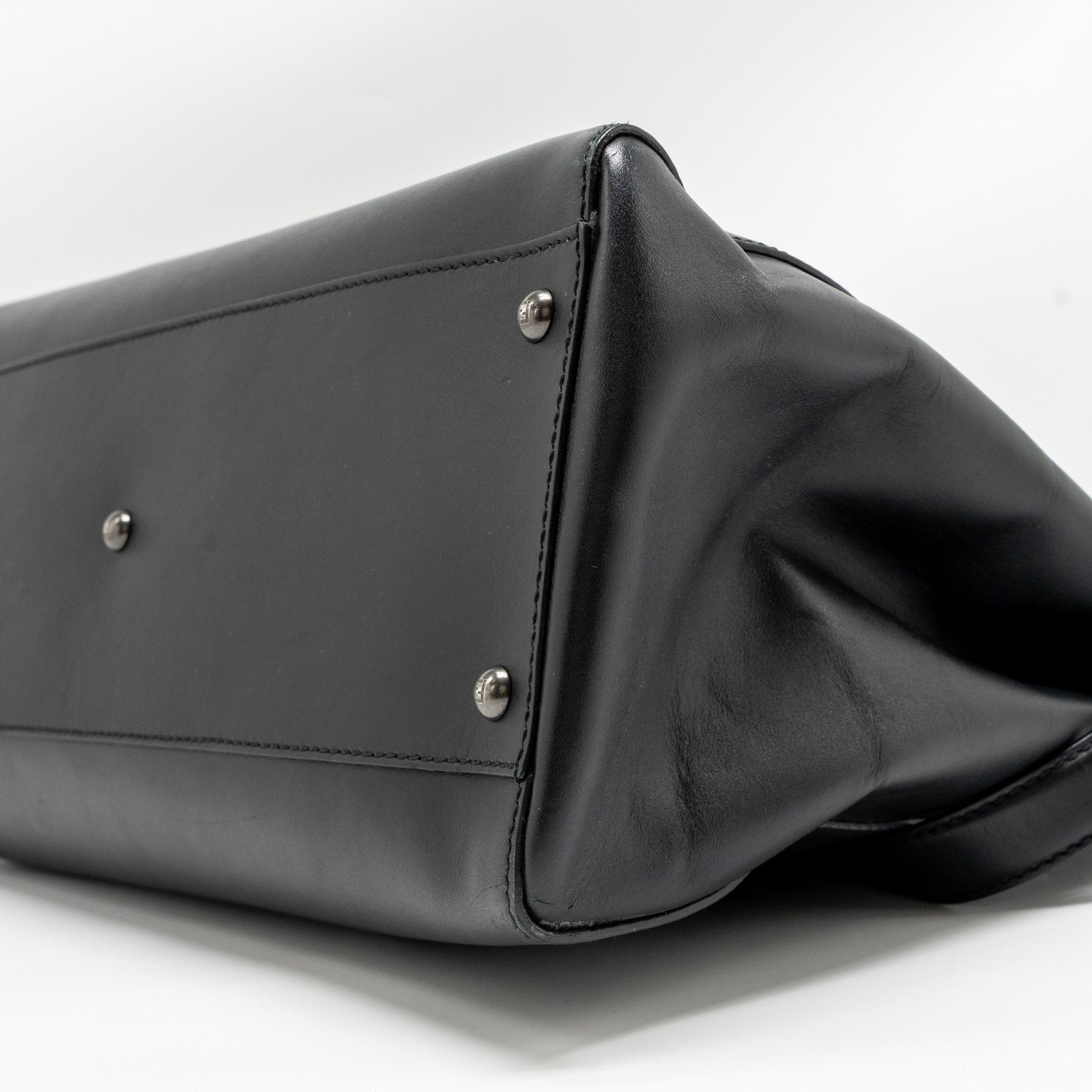 FENDI LARGE PEEKABOO BAG CALFSKIN BLACK GHW