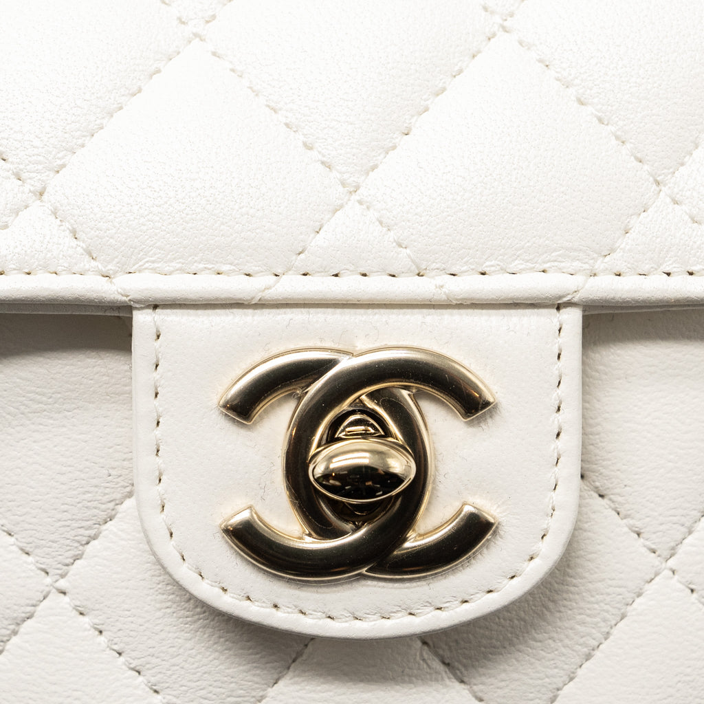 CHANEL 22S SMALL HEART BAG LAMBSKIN WHITE LGHW