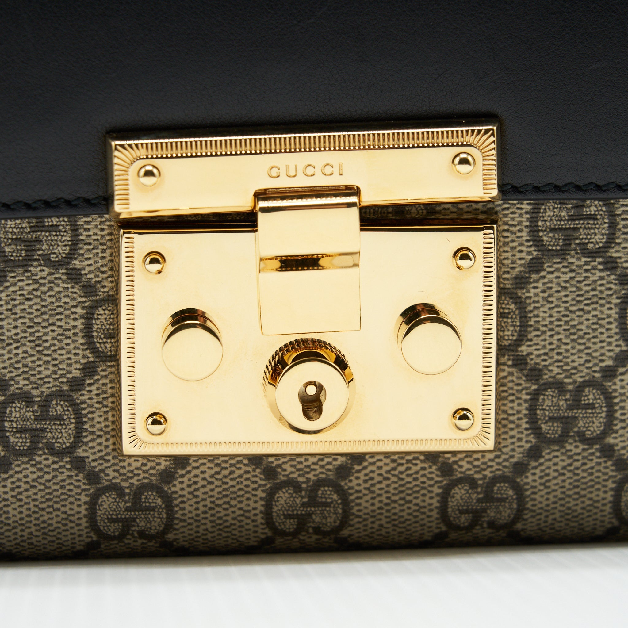 GUCCI SMALL PADLOCK M GG SHOULDER BAG
