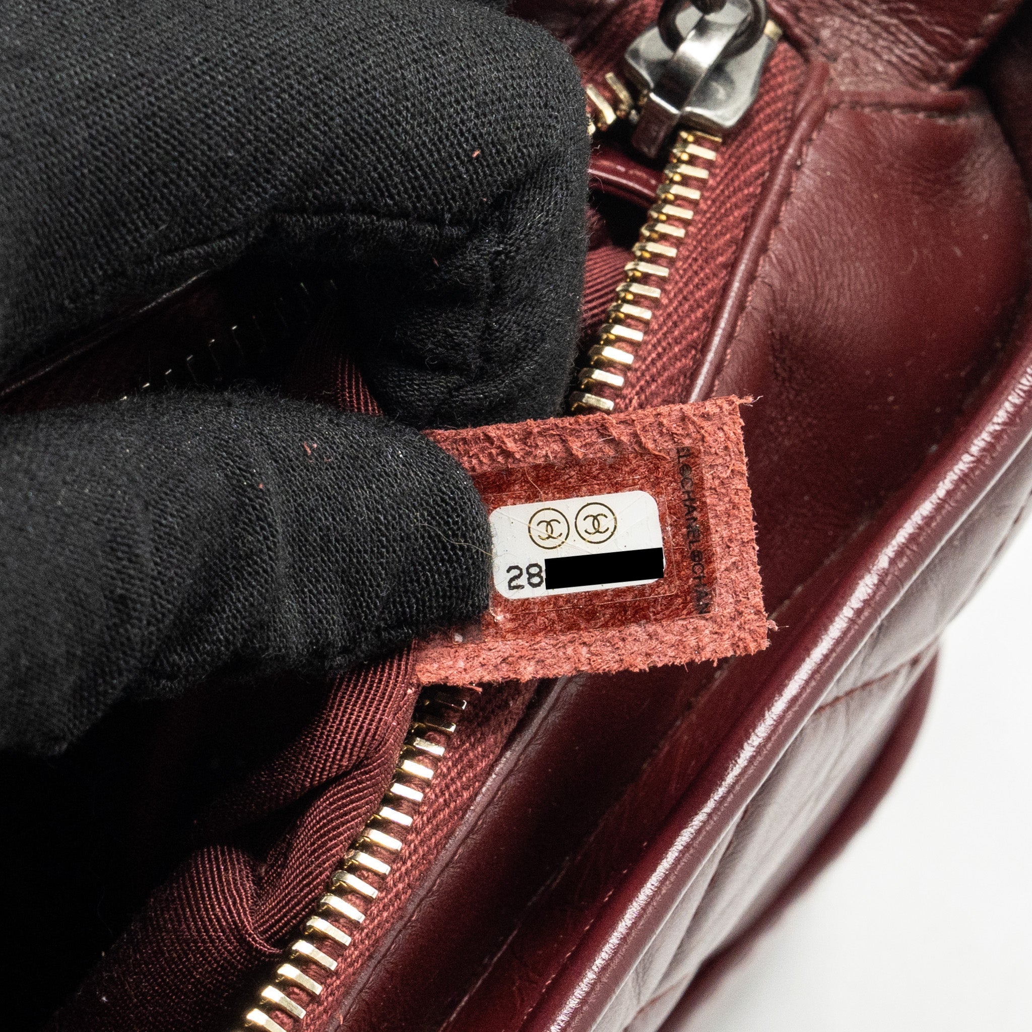 CHANEL SMALL GABRIELLE HOBO BAG CALFSKIN RED MULTICOLOUR HARDWARE