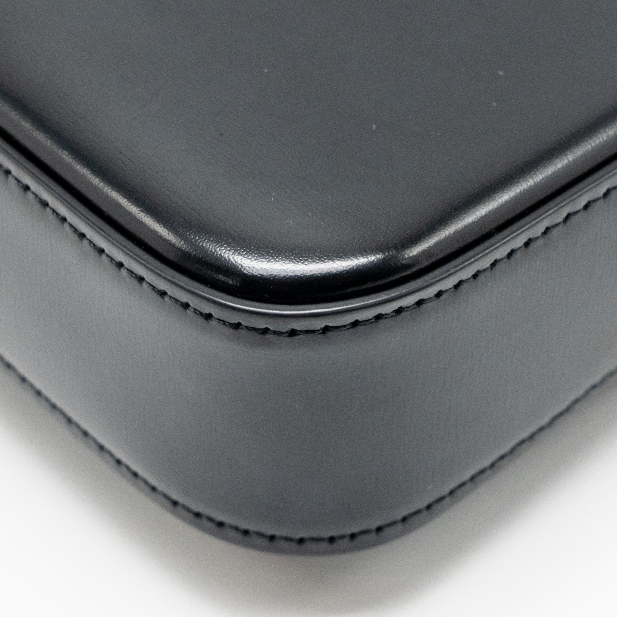 CELINE CUIR TRIOMPHE CHAIN SHOULDER BAG SHINY CALFSKIN BLACK GHW