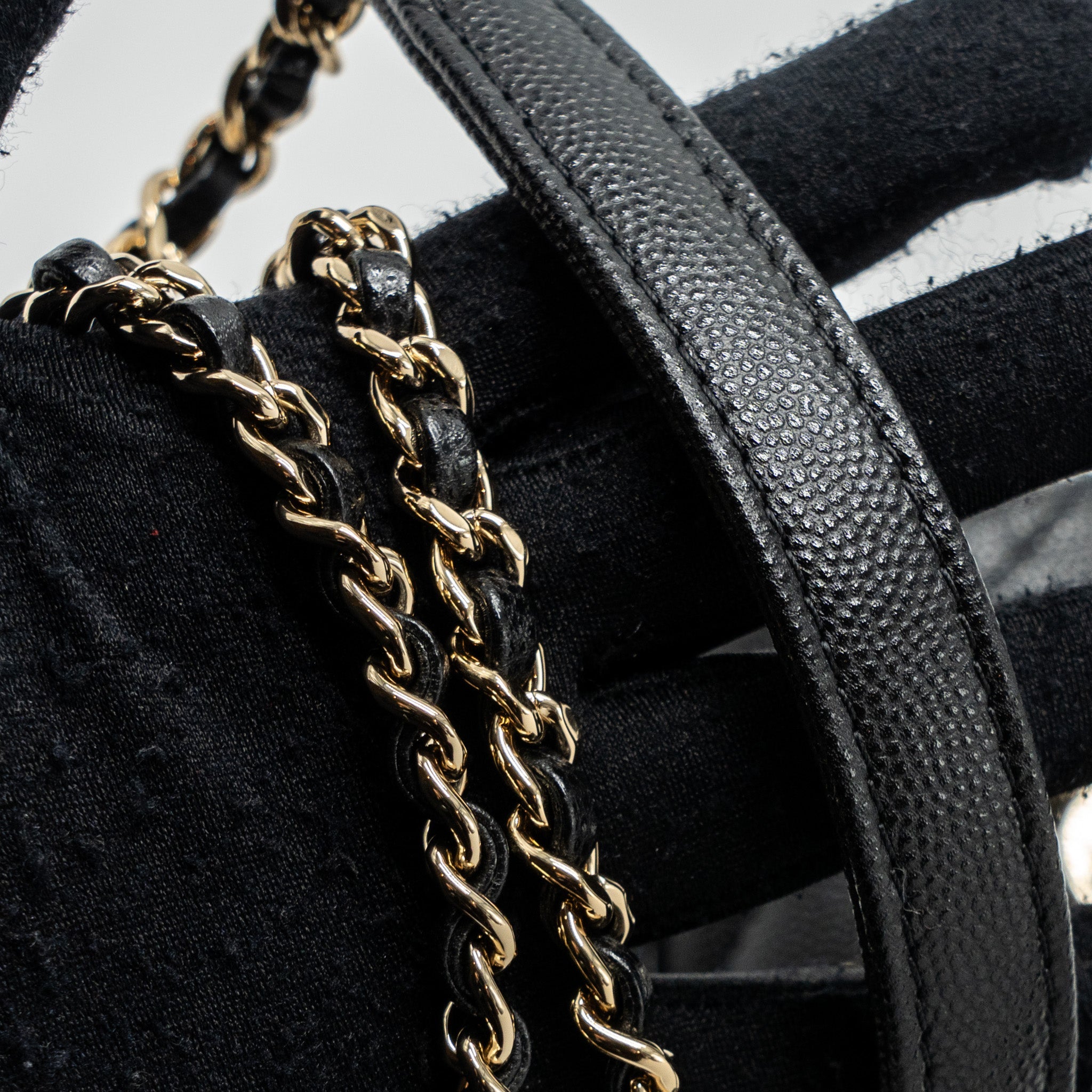 CHANEL SMALL COCO HANDLE CAVIAR BLACK LGHW