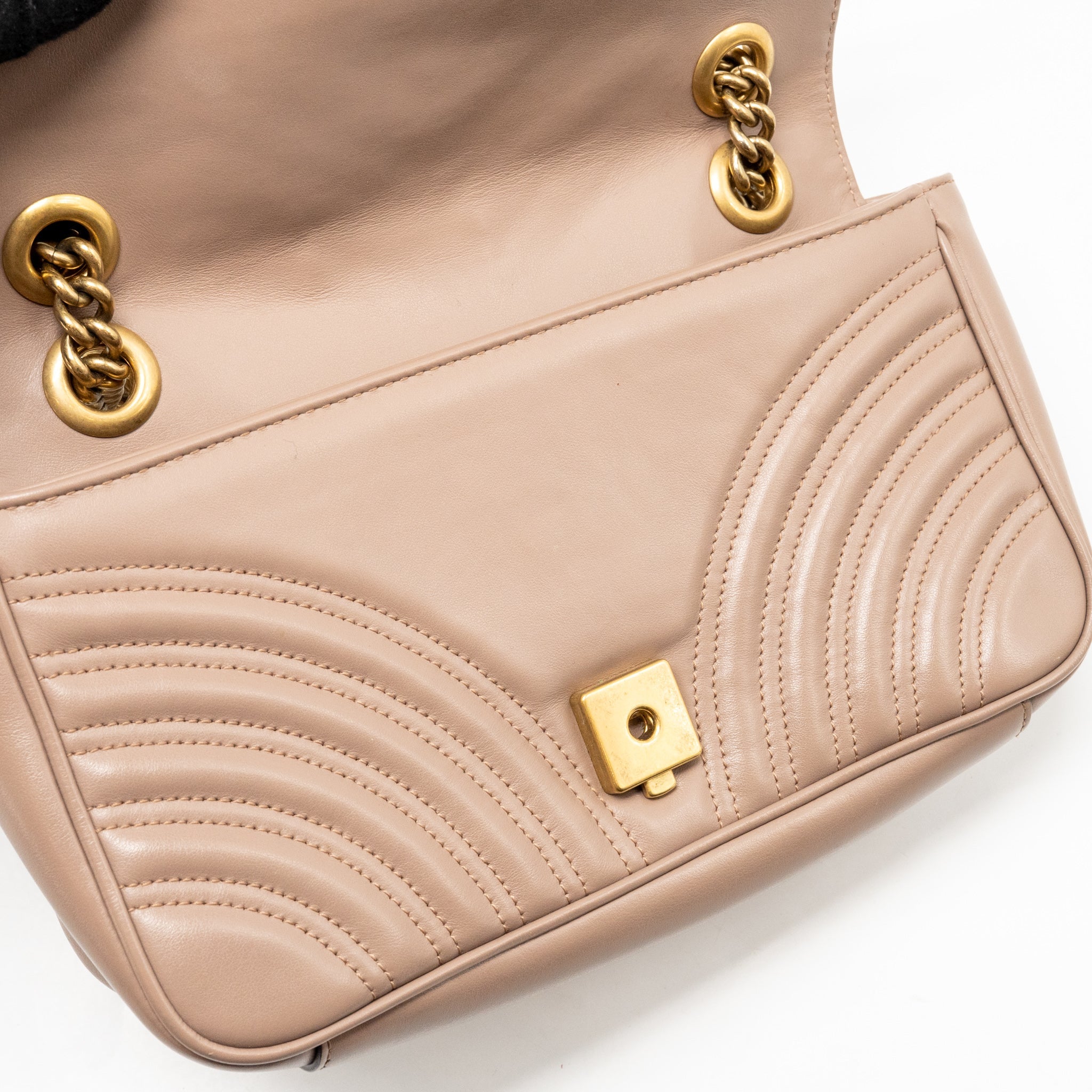 GUCCI MEDIUM GG MARMONT SHOULDER BAG CALFSKIN DARK BEIGE GHW