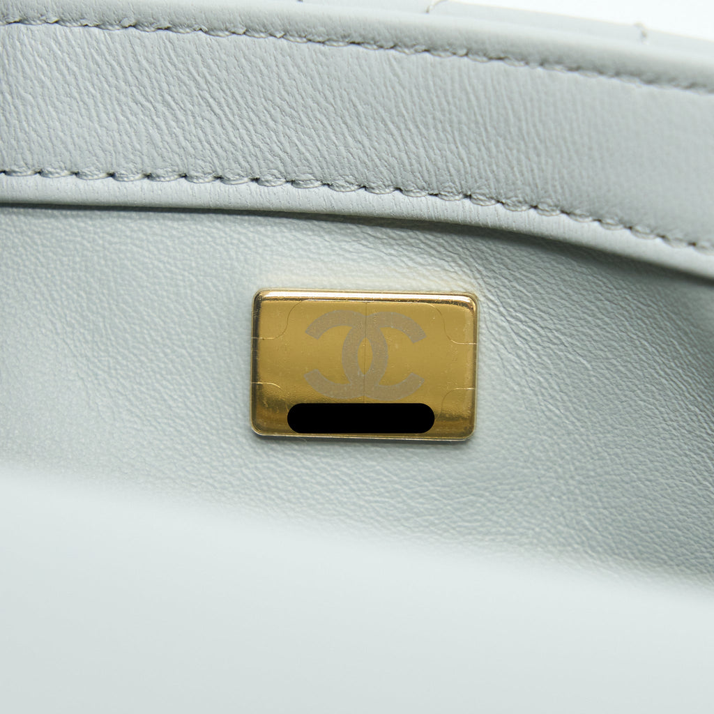 CHANEL 23C PEARL CRUSH MINI SQUARE LAMBSKIN LIGHT GREY GHW (MICROCHIP)