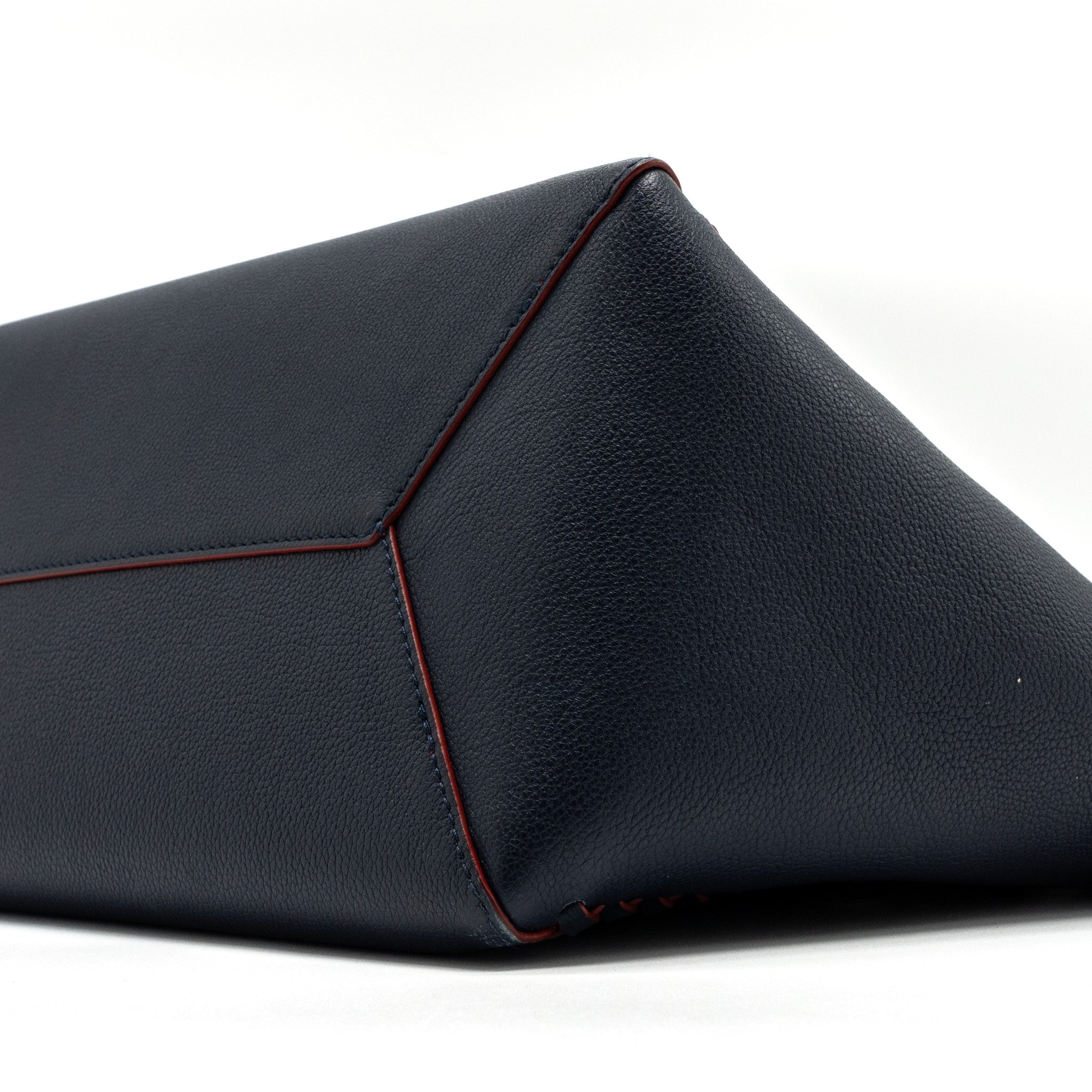 LOUIS VUITTON LOCK ME TOTE BAG CALFSKIN NAVY SHW