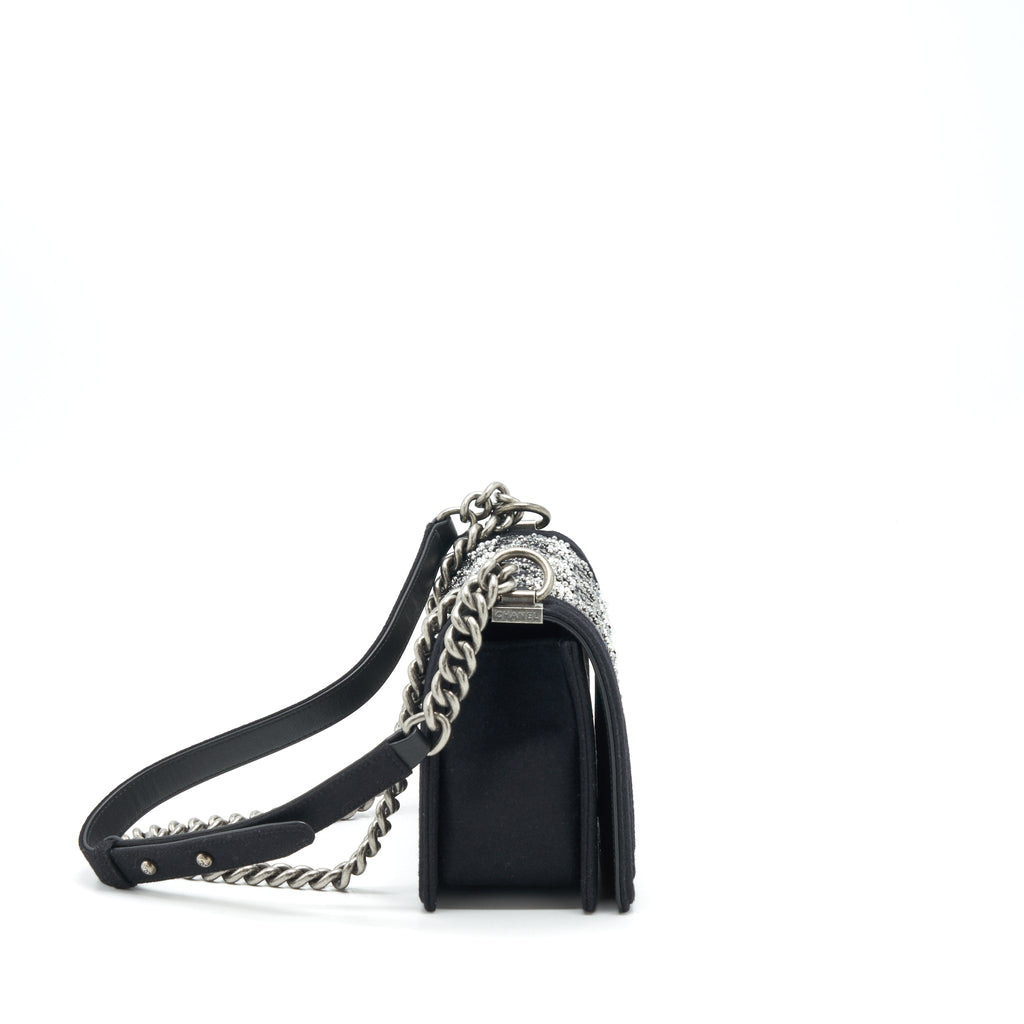 CHANEL 19B MEDIUM BOY FLAP BAG LIMITED EDITION FABRIC BLACK RUTHENIUM SILVER HARDWARE
