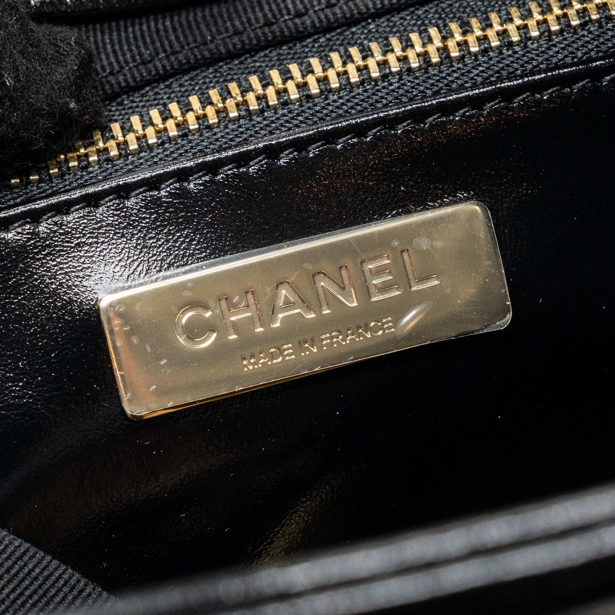 CHANEL 23C MINI 31 BAG SHINY CALFSKIN BLACK LGHW (MICROCHIP)